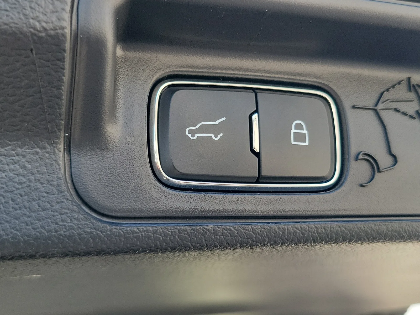 2025 Ford Explorer Active photo 19