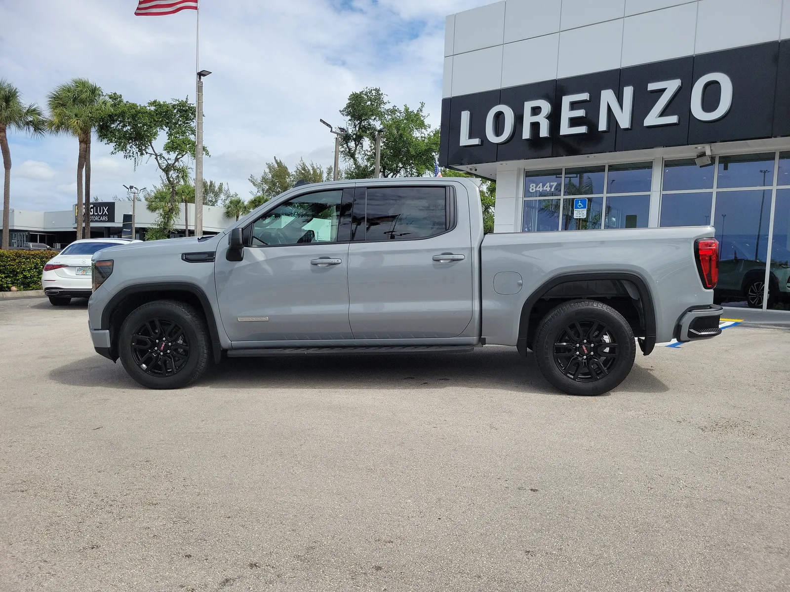 2024 GMC Sierra 1500 Elevation photo 9