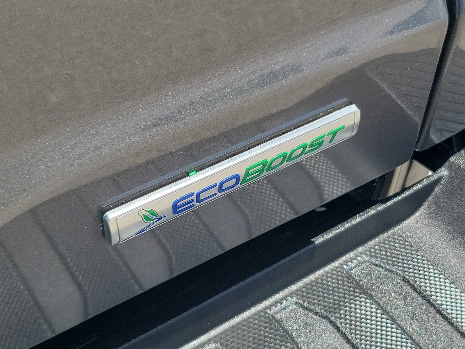 2023 Ford F-150 LARIAT 4WD photo 32