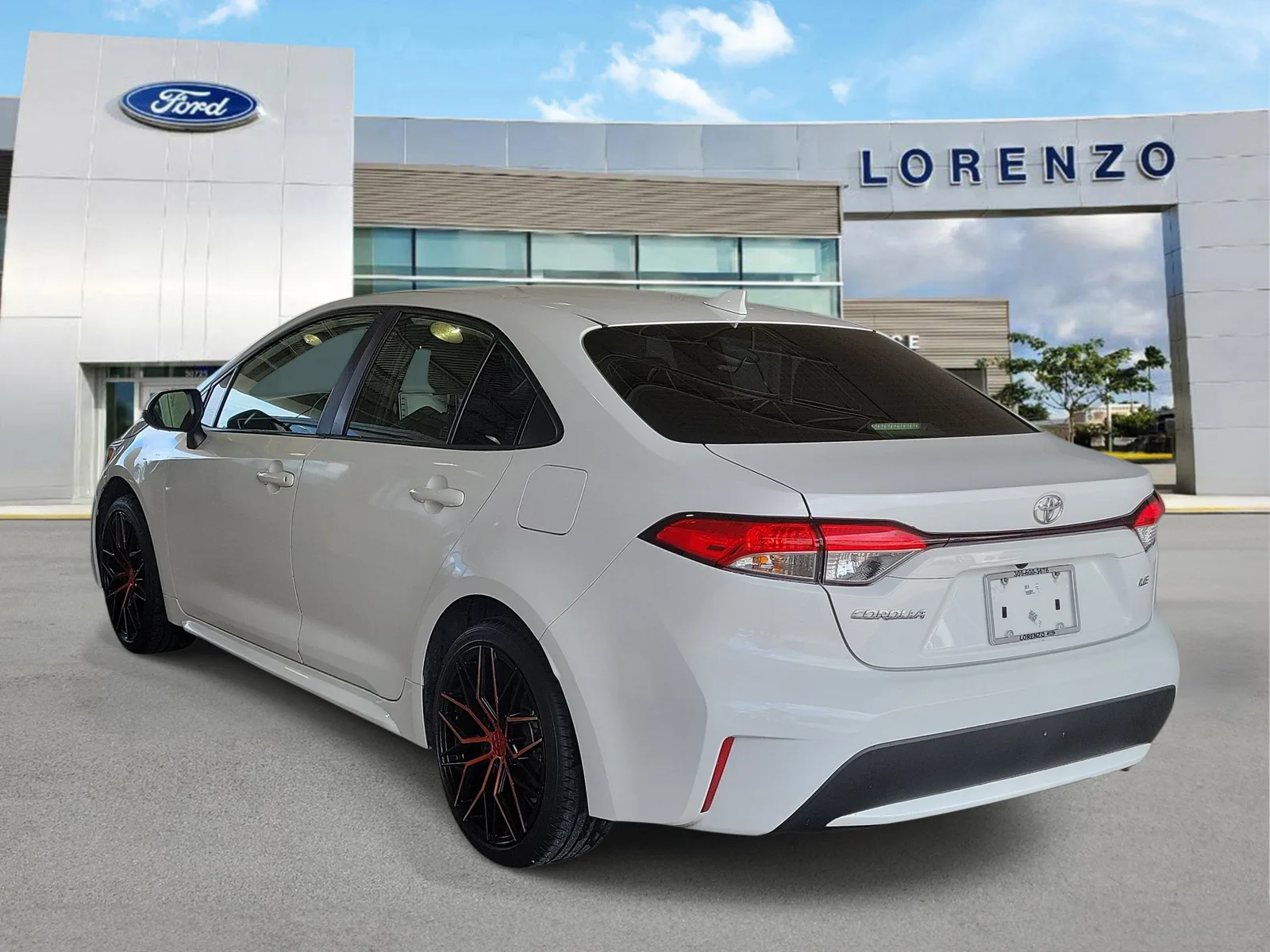 2021 Toyota Corolla LE photo 6