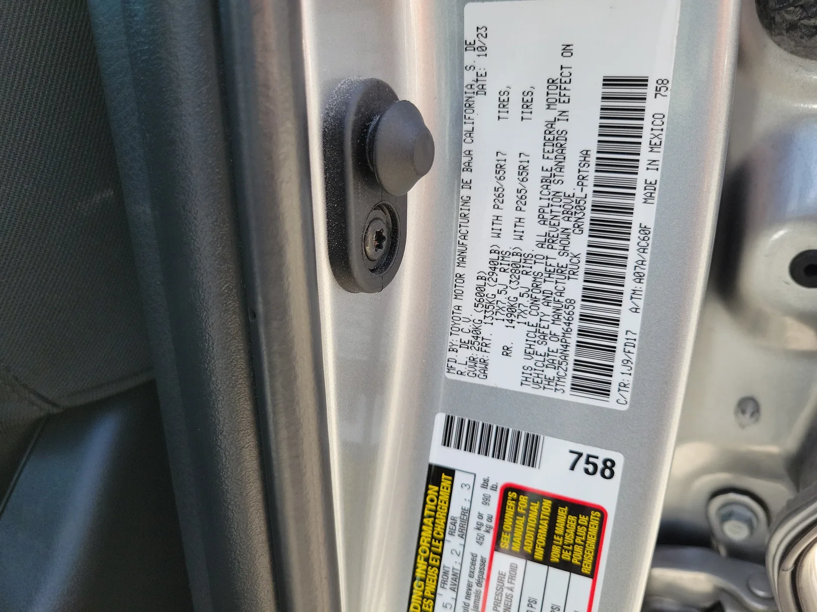 2023 Toyota Tacoma 4WD SR photo 28