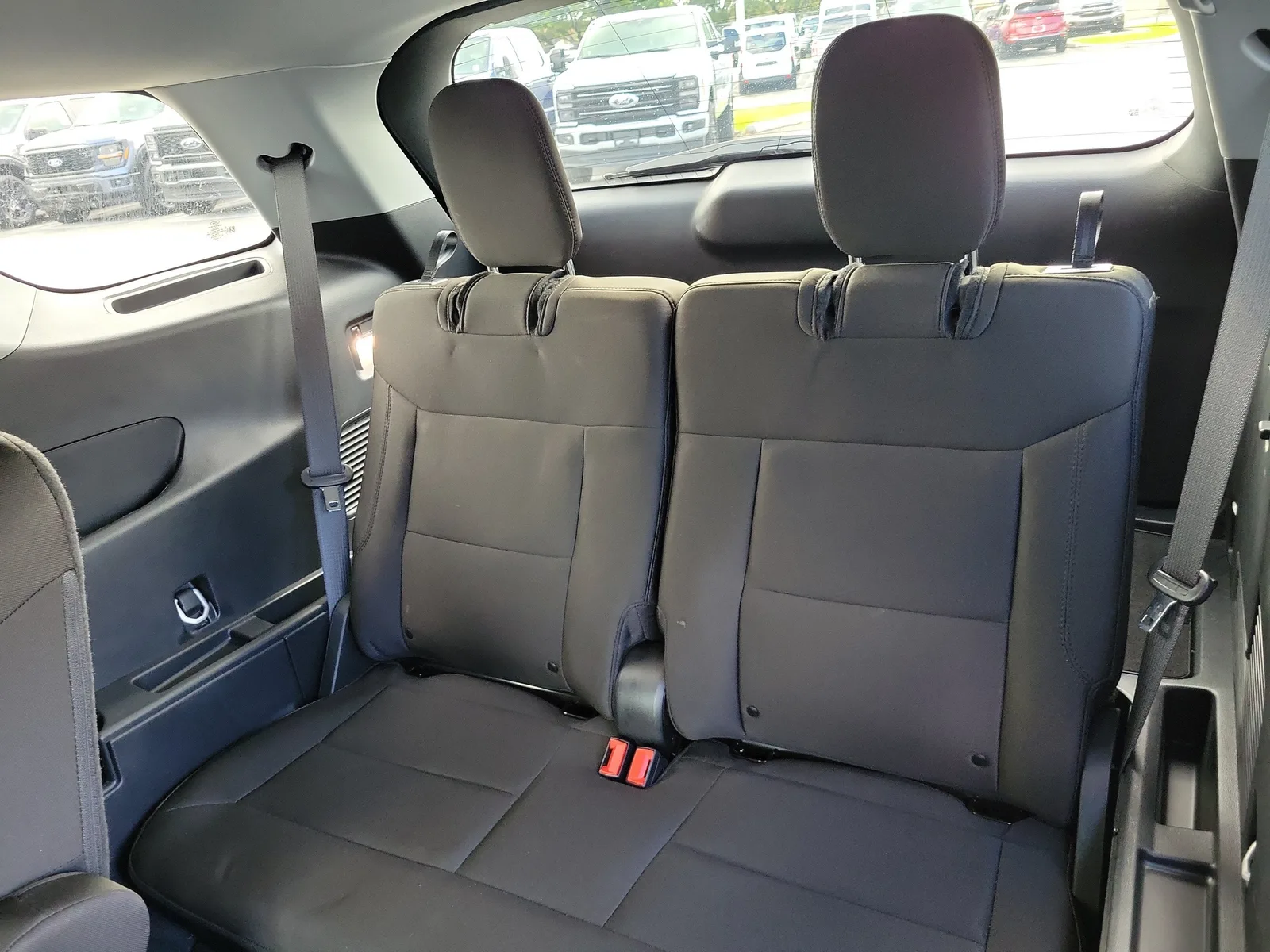 2024 Ford Explorer XLT photo 13