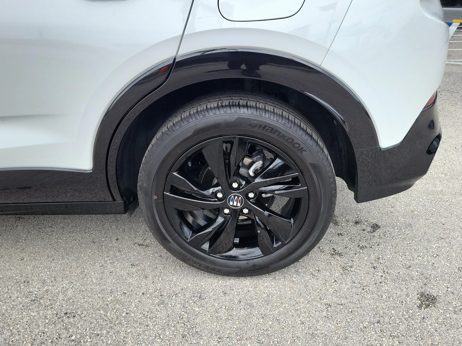 2025 Buick Encore GX Sport Touring photo 28