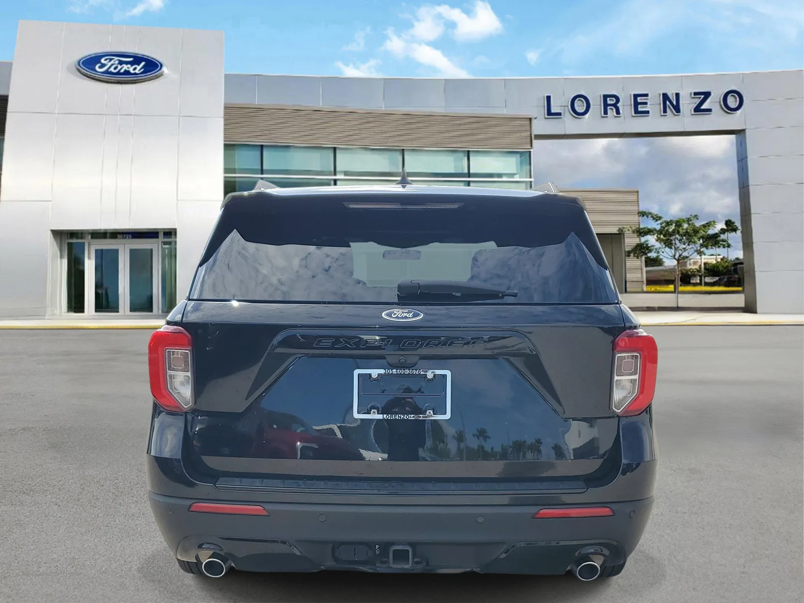 2023 Ford Explorer ST-Line photo 6