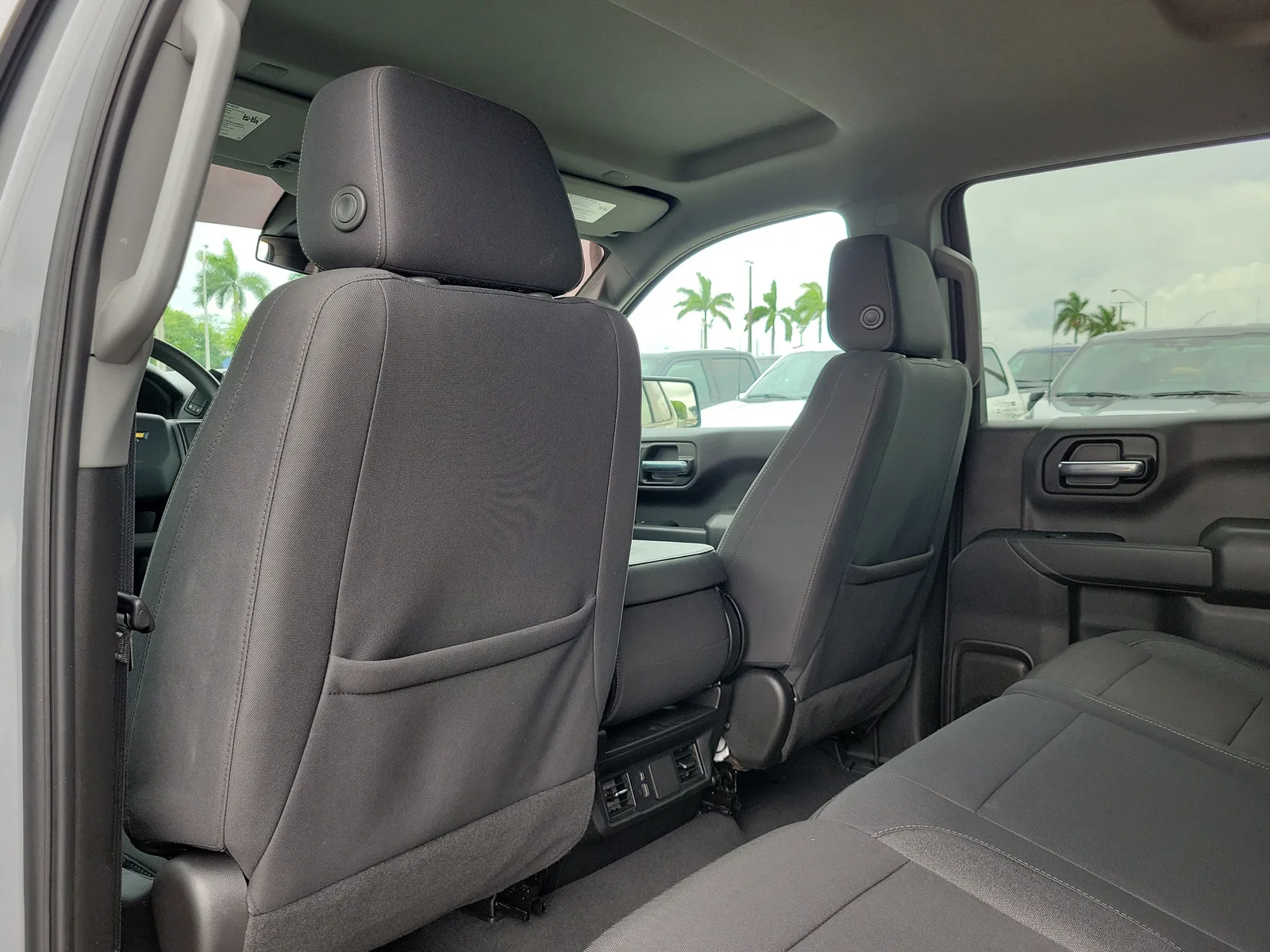 2024 Chevrolet Silverado 1500 Custom photo 17