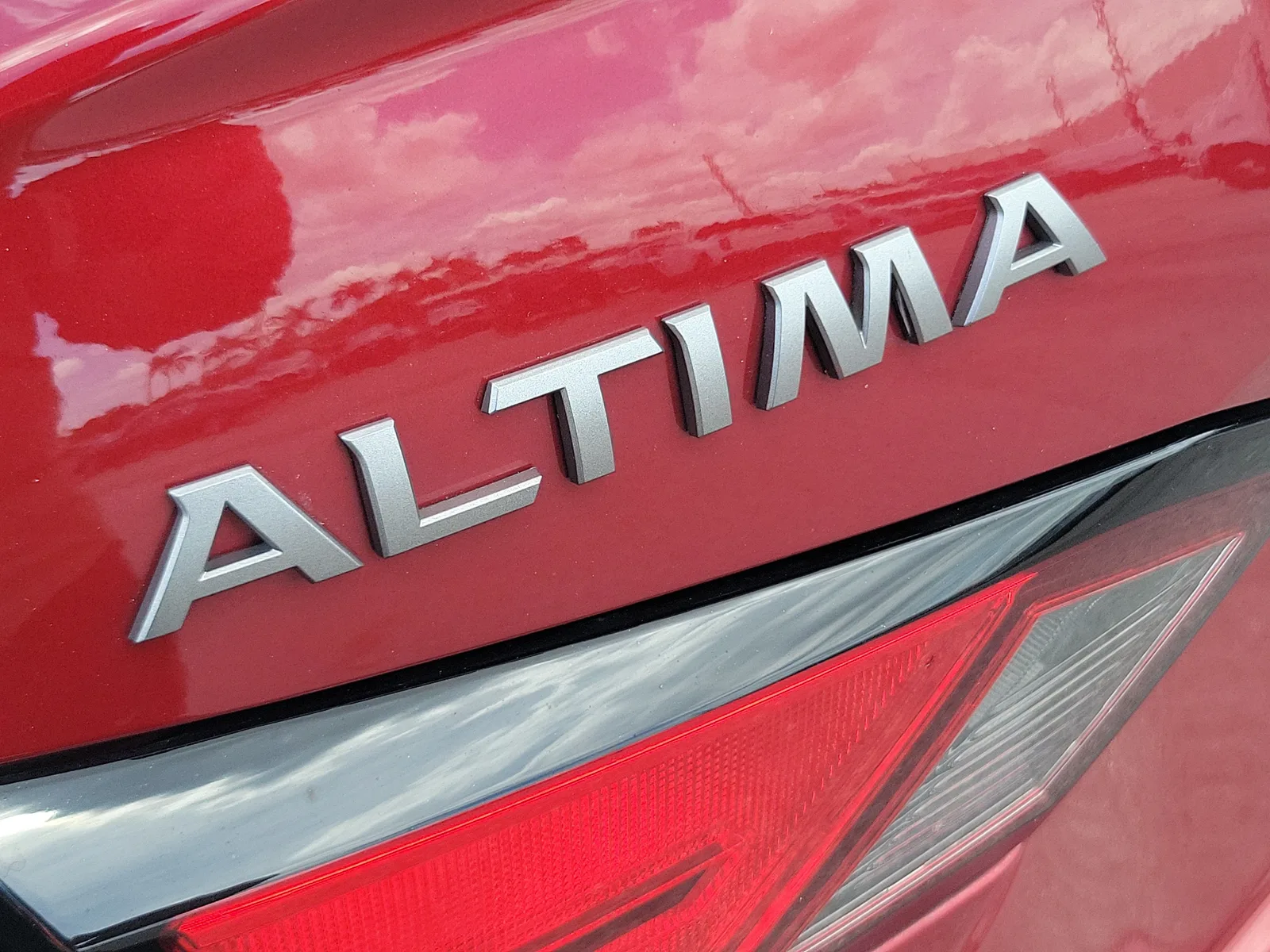 2024 Nissan Altima 2.5 SR photo 30