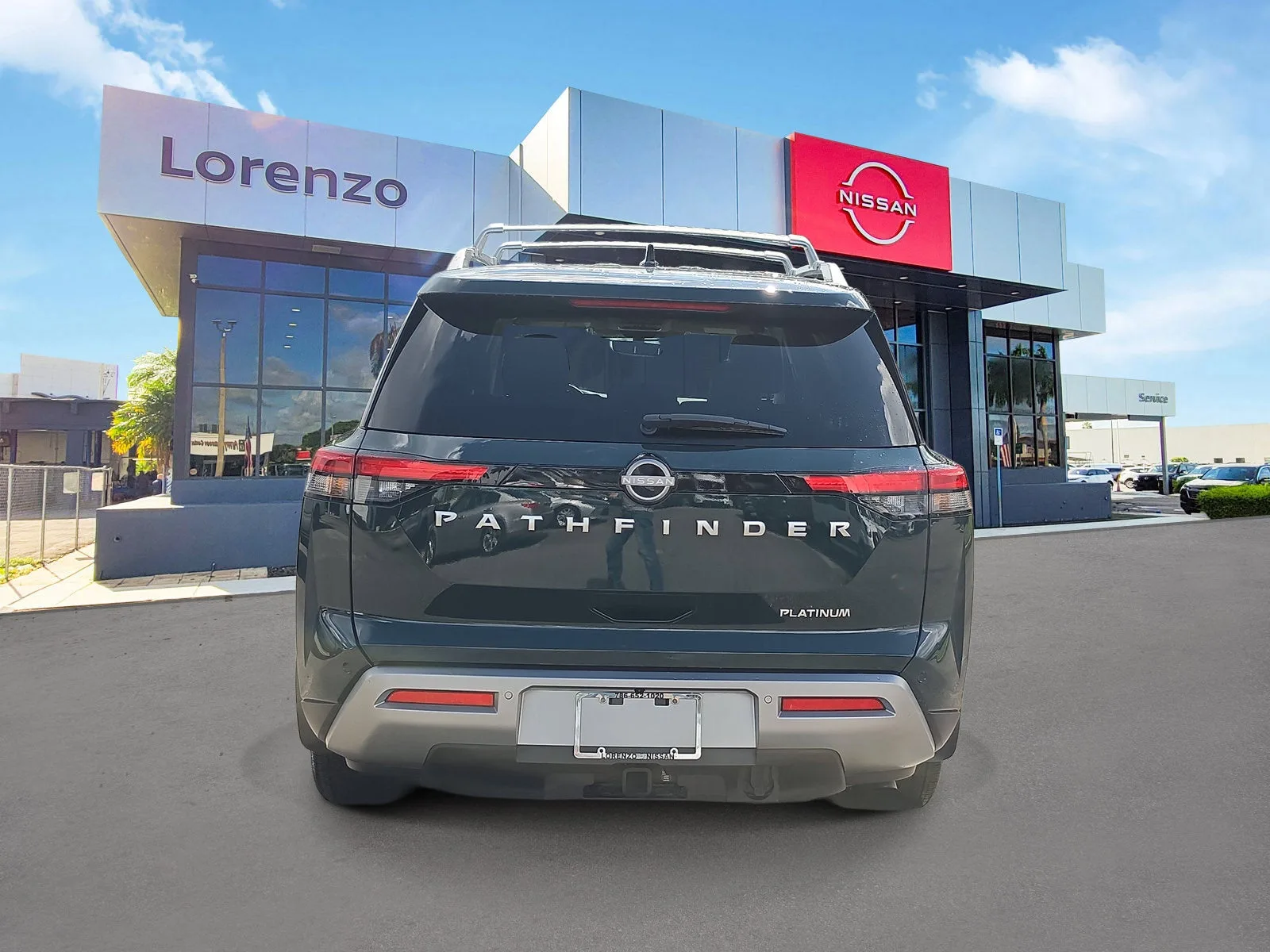 2025 Nissan Pathfinder Platinum photo 5