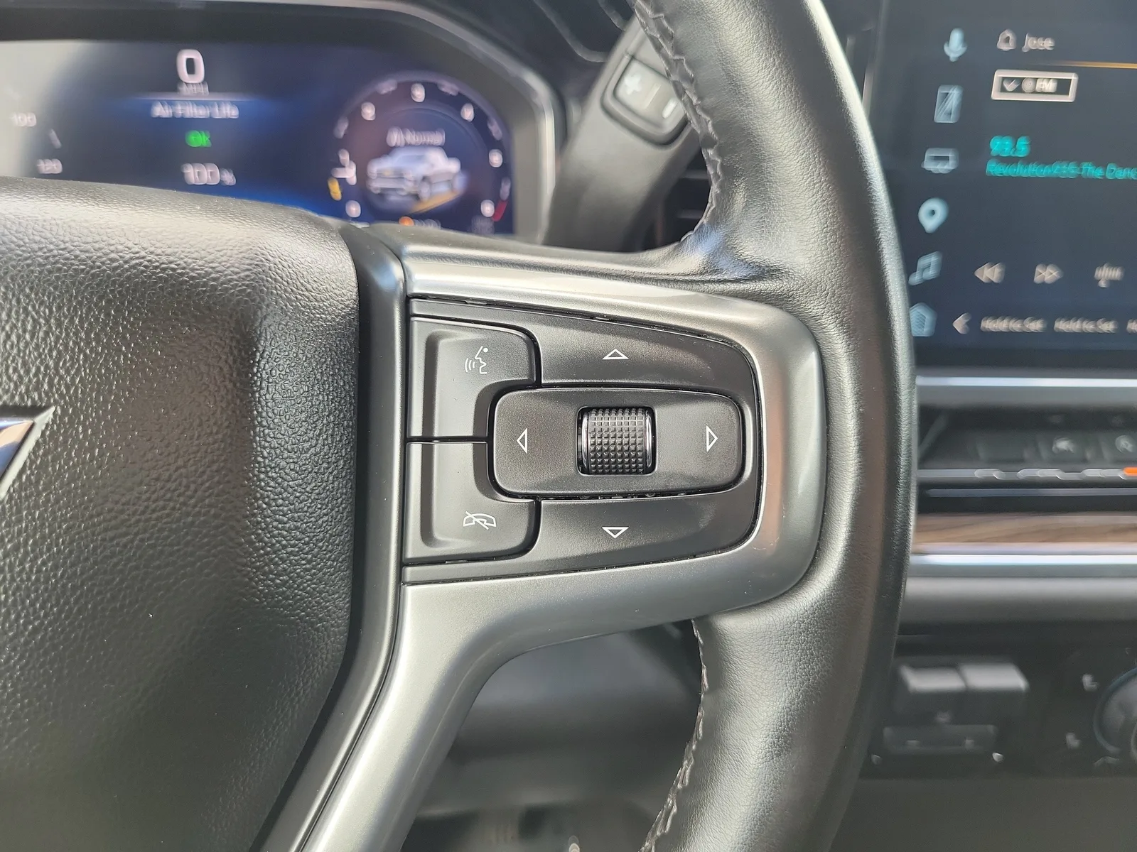 2024 Chevrolet Silverado 1500 LT photo 19