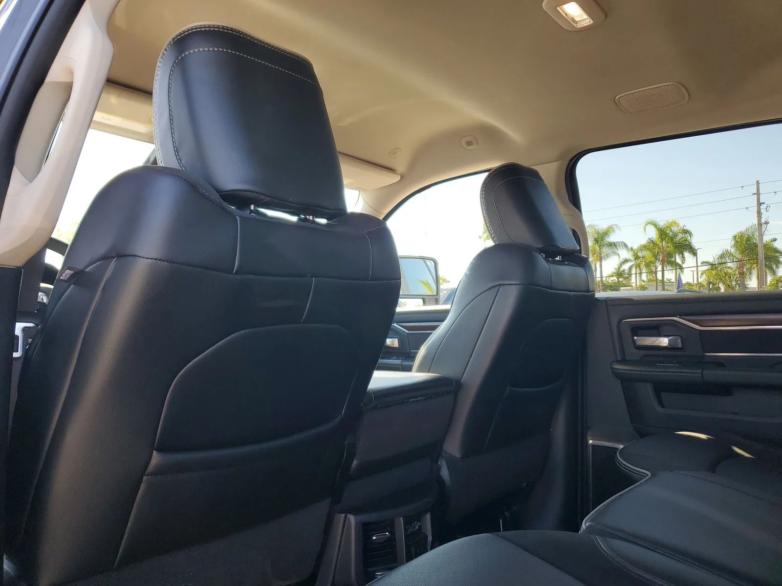 2024 RAM 2500 Laramie 4WD Diesel photo 15