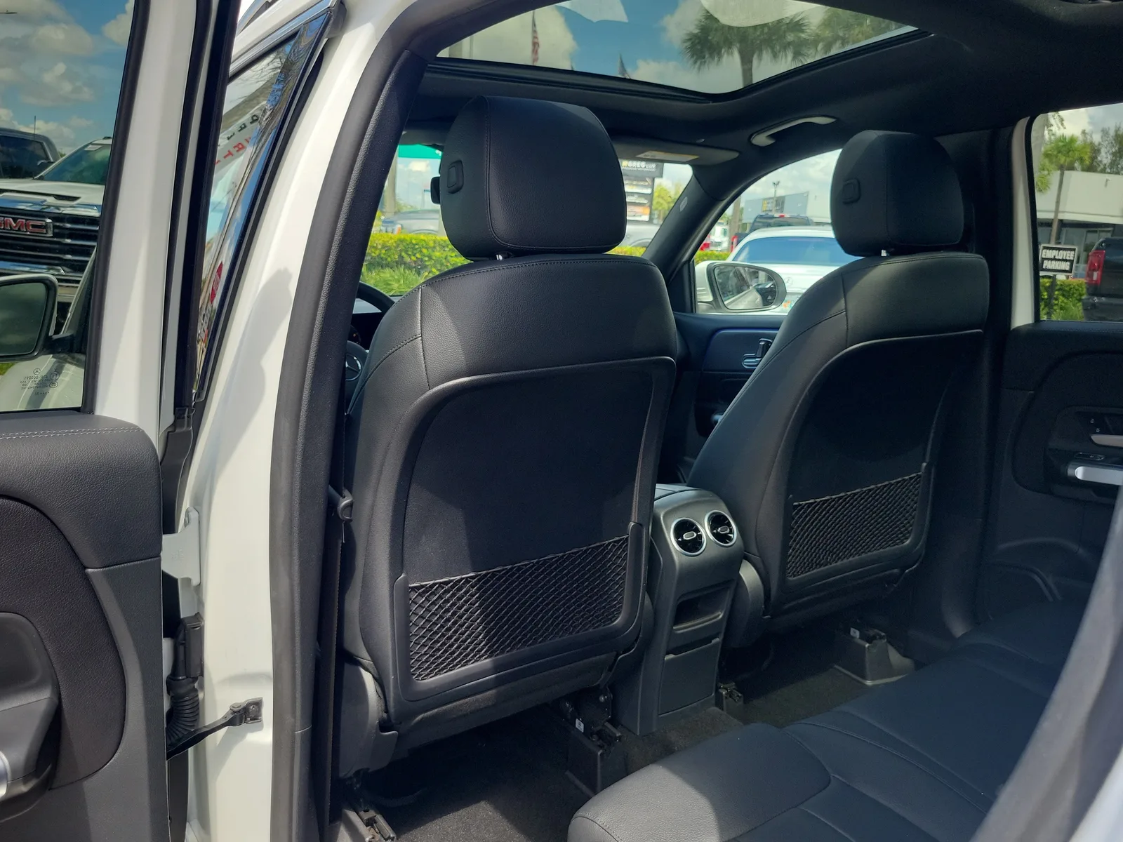 2022 Mercedes-Benz GLB GLB 250 photo 14