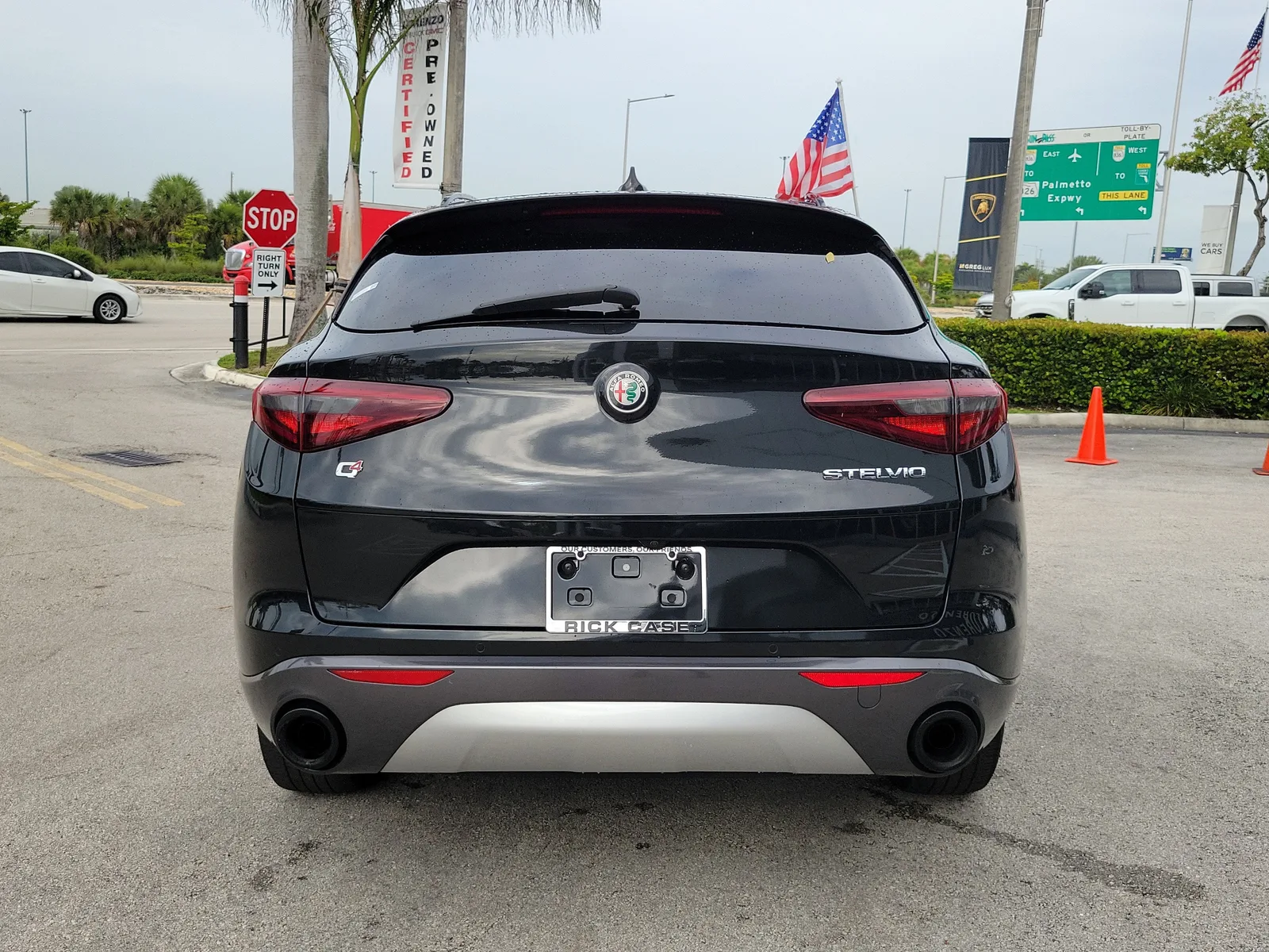 2022 Alfa Romeo Stelvio Ti photo 6