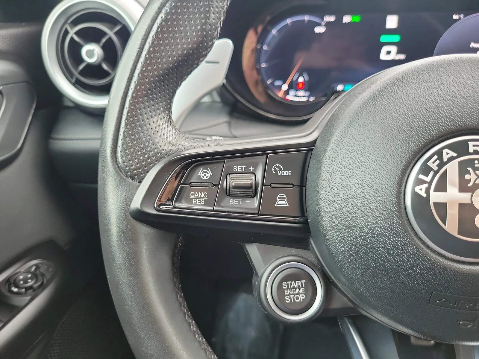 2024 Alfa Romeo Tonale Veloce photo 21