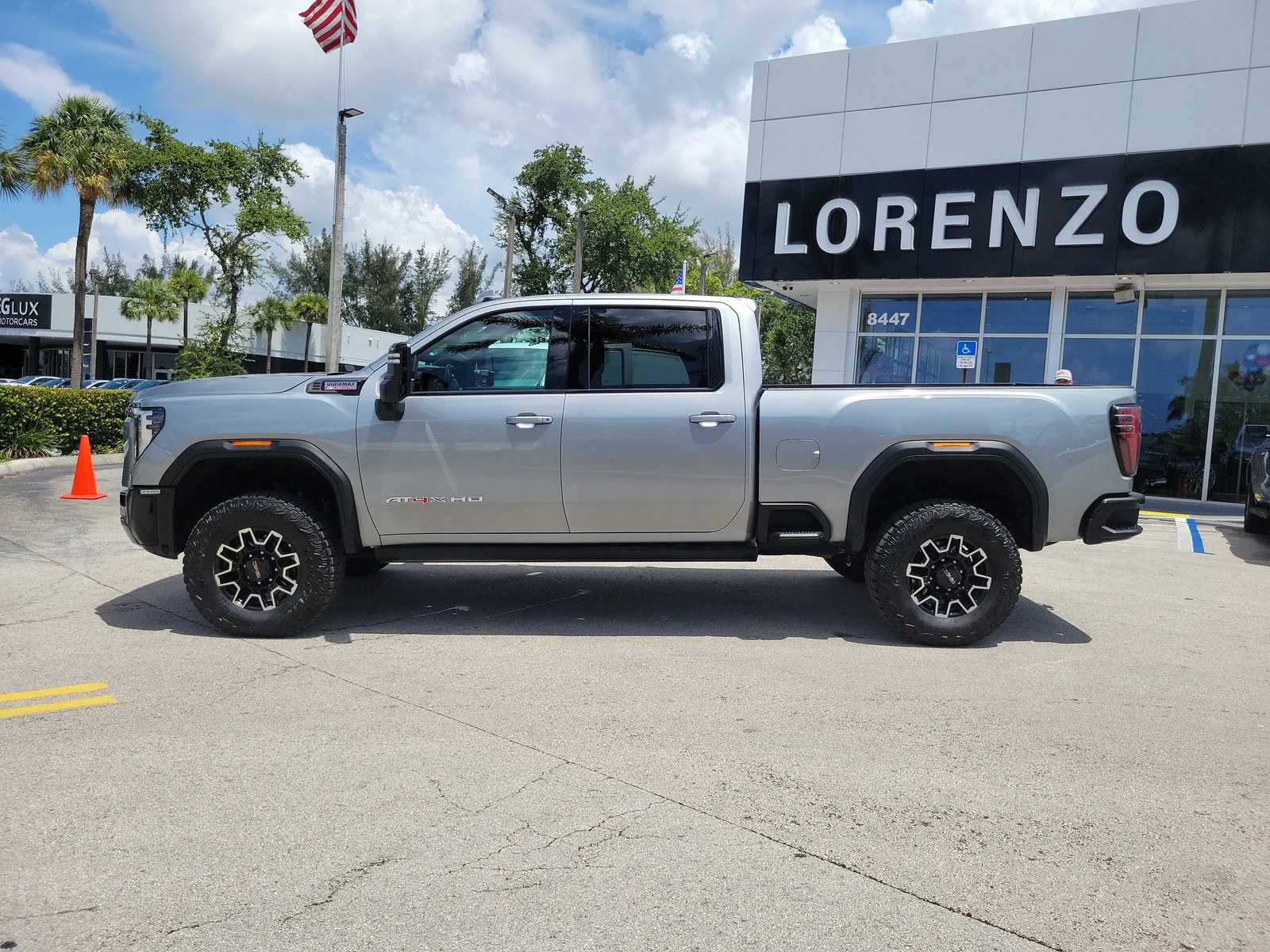 2025 GMC Sierra 2500 HD AT4X photo 8