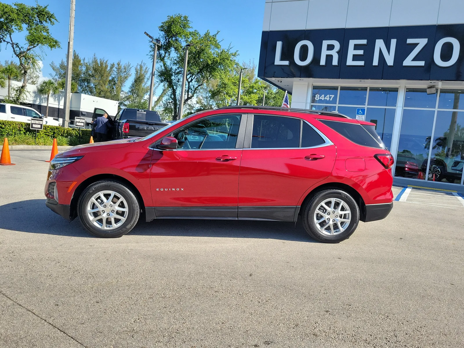 2023 Chevrolet Equinox LT photo 8