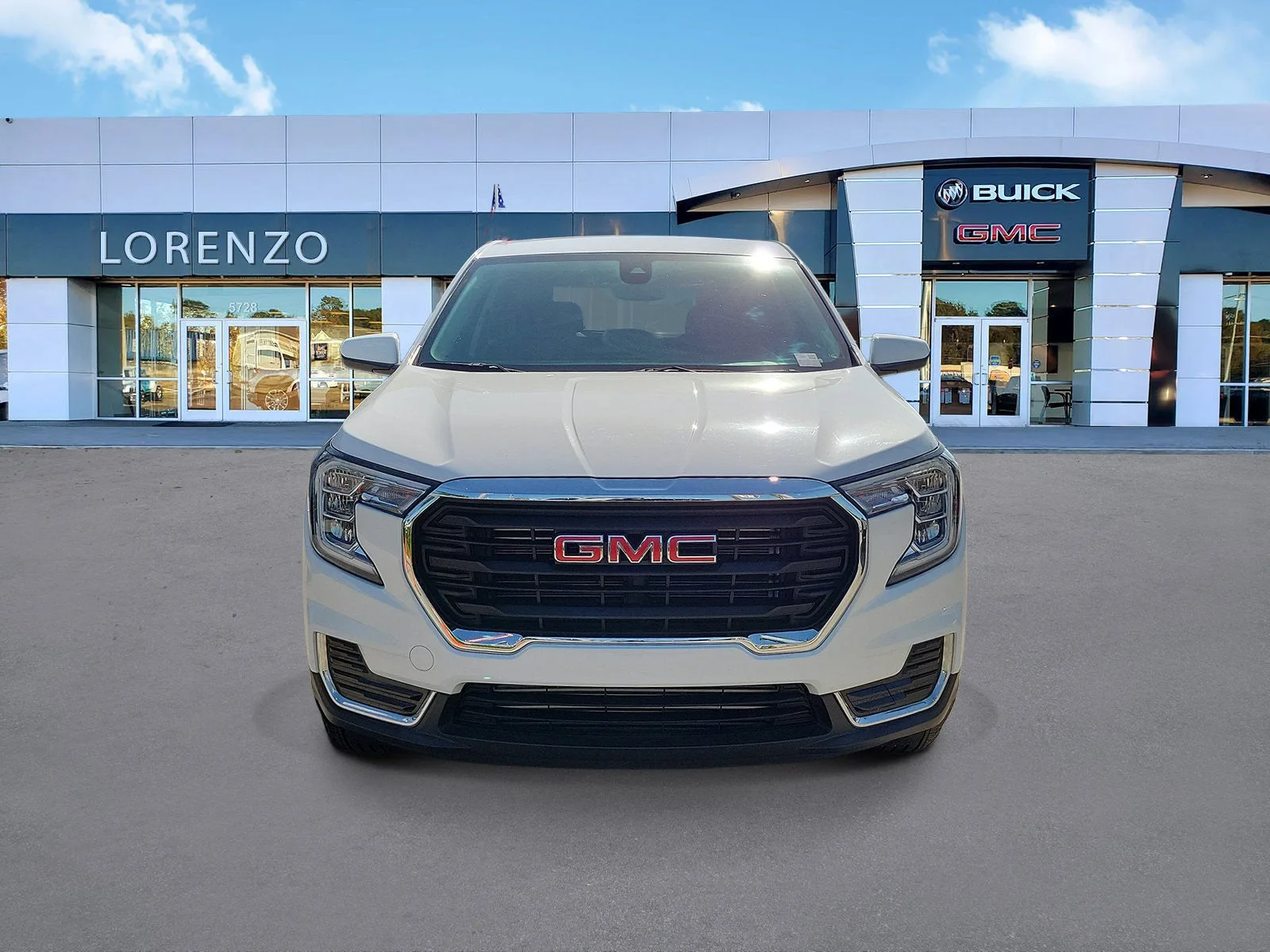 2023 GMC Terrain SLE photo 2