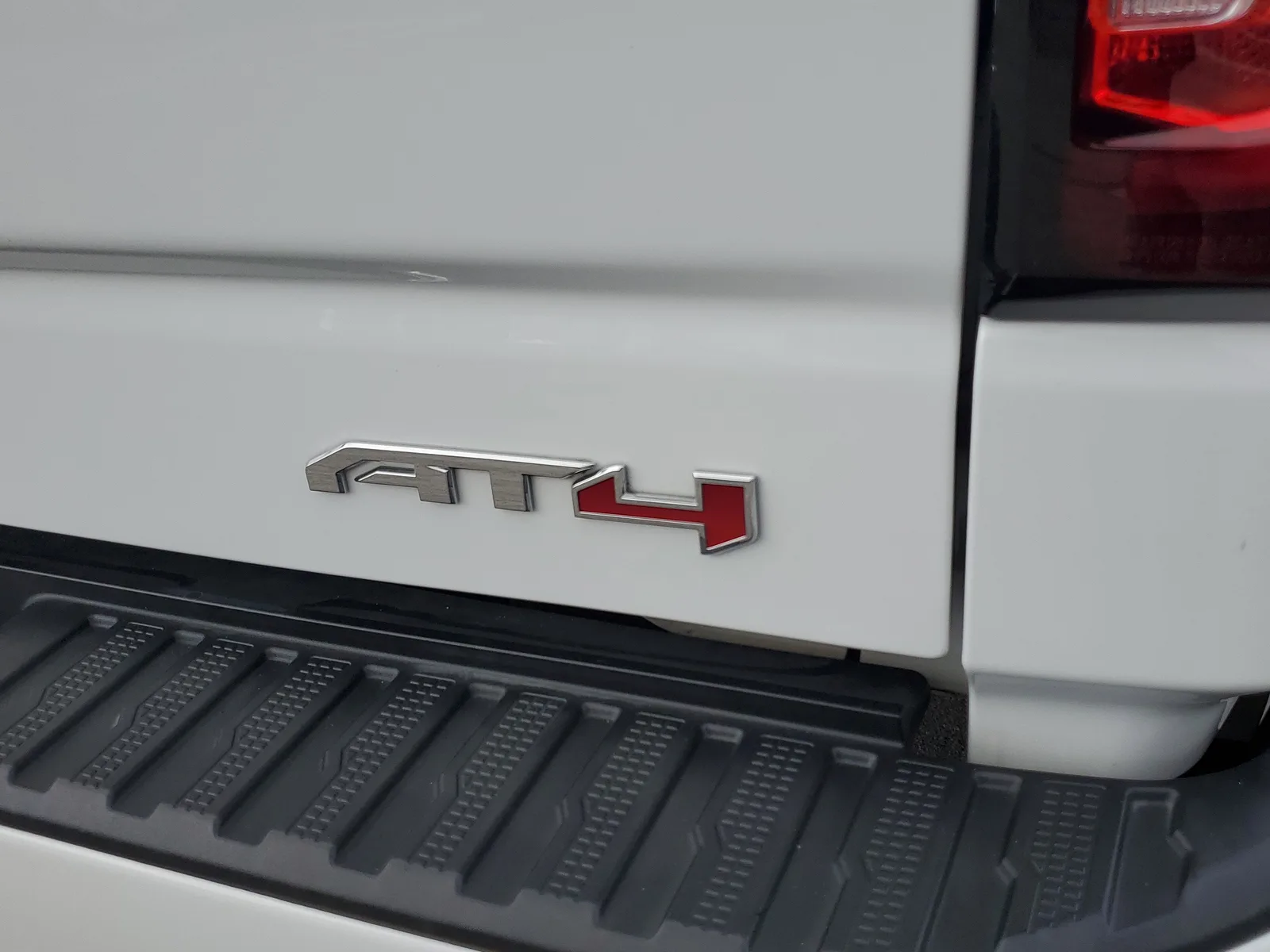 2020 GMC Sierra 1500 AT4 4WD photo 36