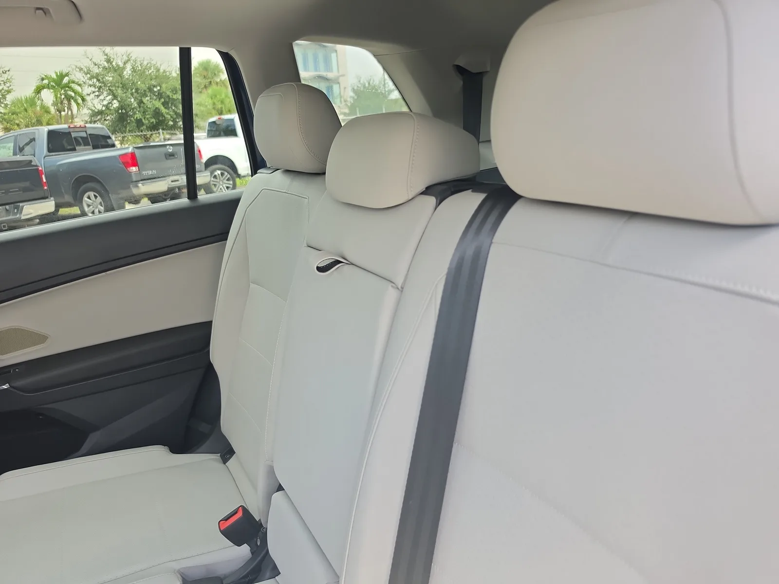 2020 Volkswagen Tiguan SE photo 12