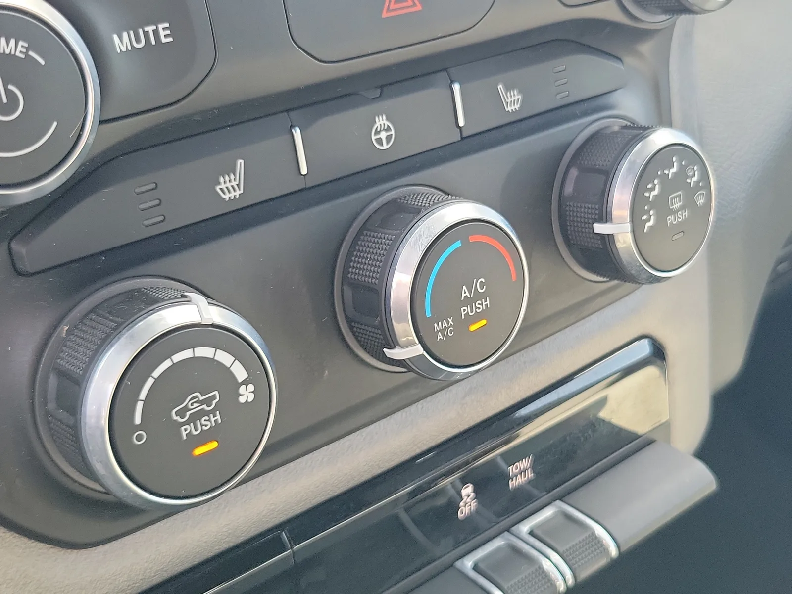2023 RAM 1500 Big Horn 4x4 photo 24