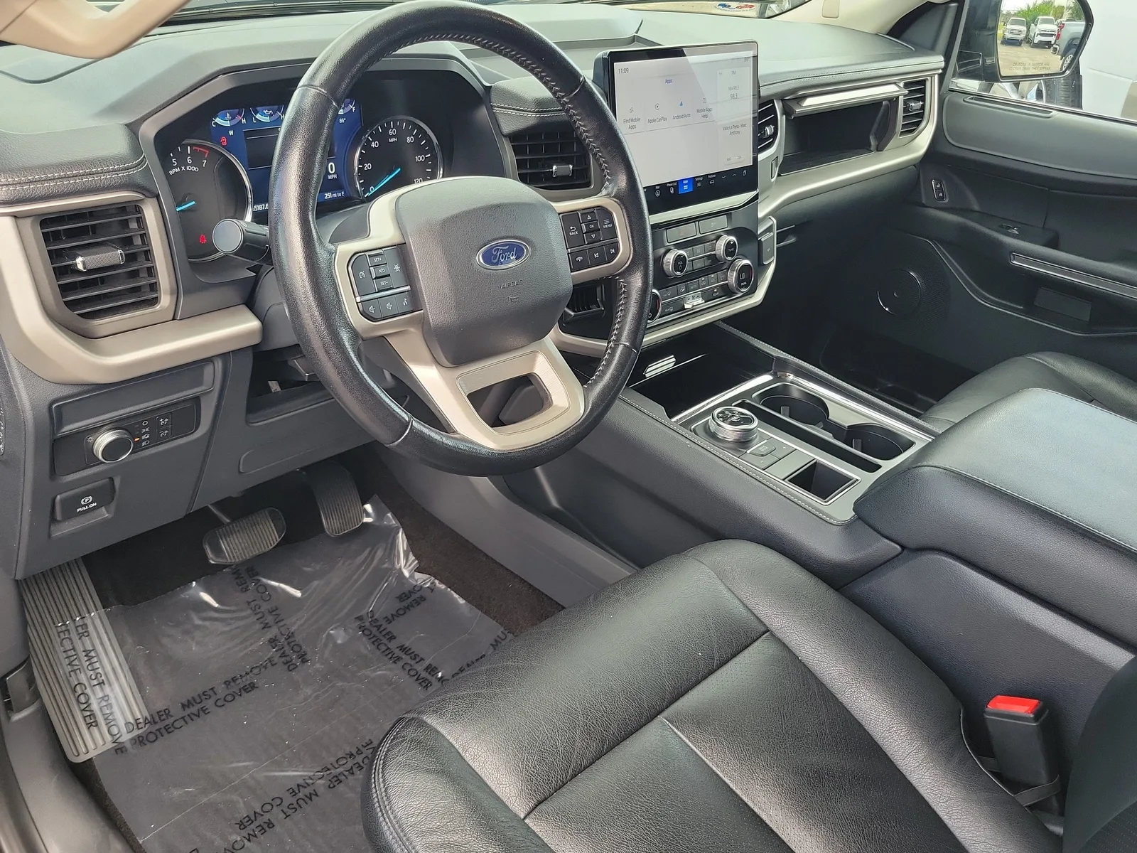 2022 Ford Expedition Max XLT photo 9
