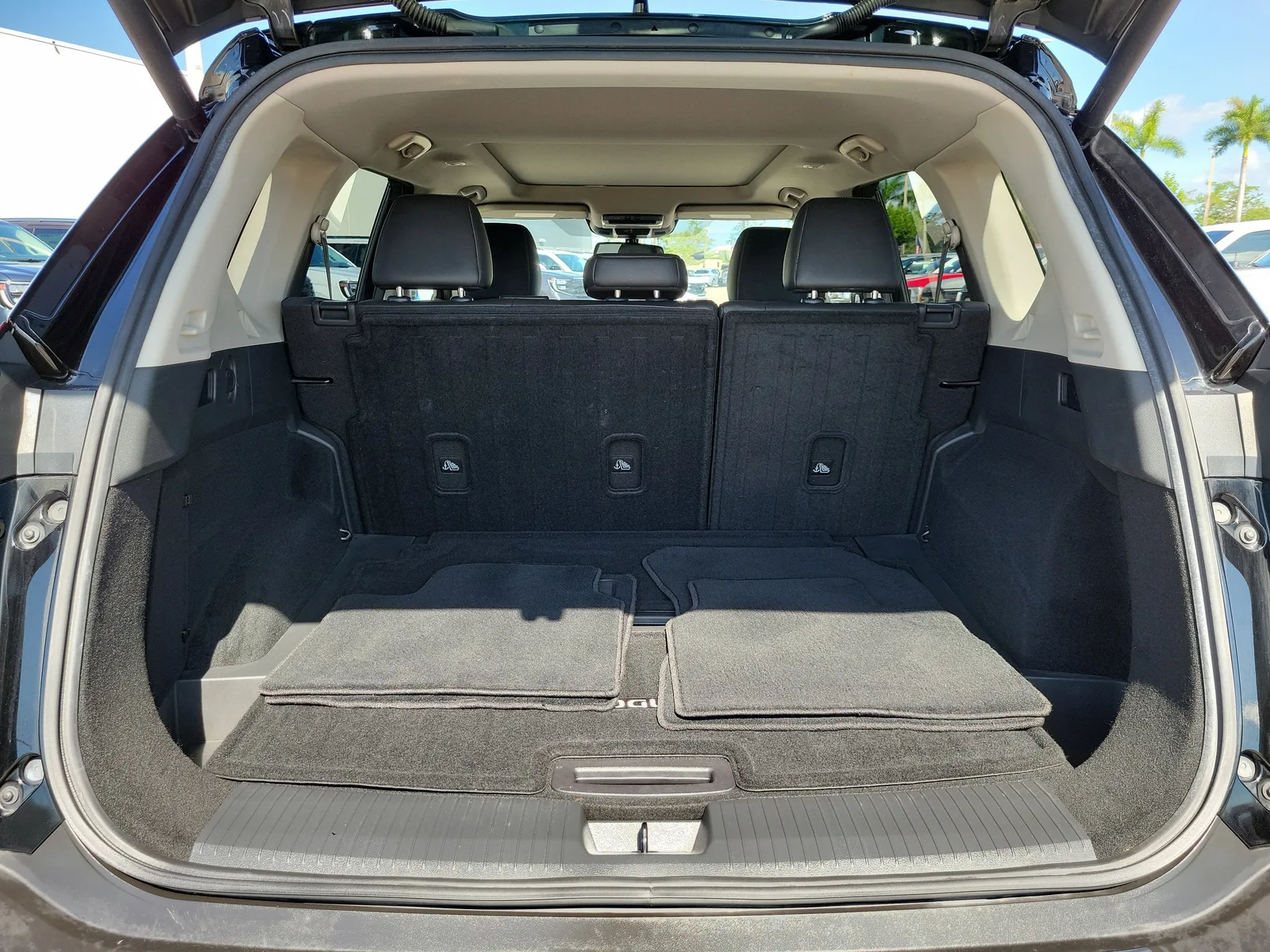 2021 Nissan Rogue SL photo 11