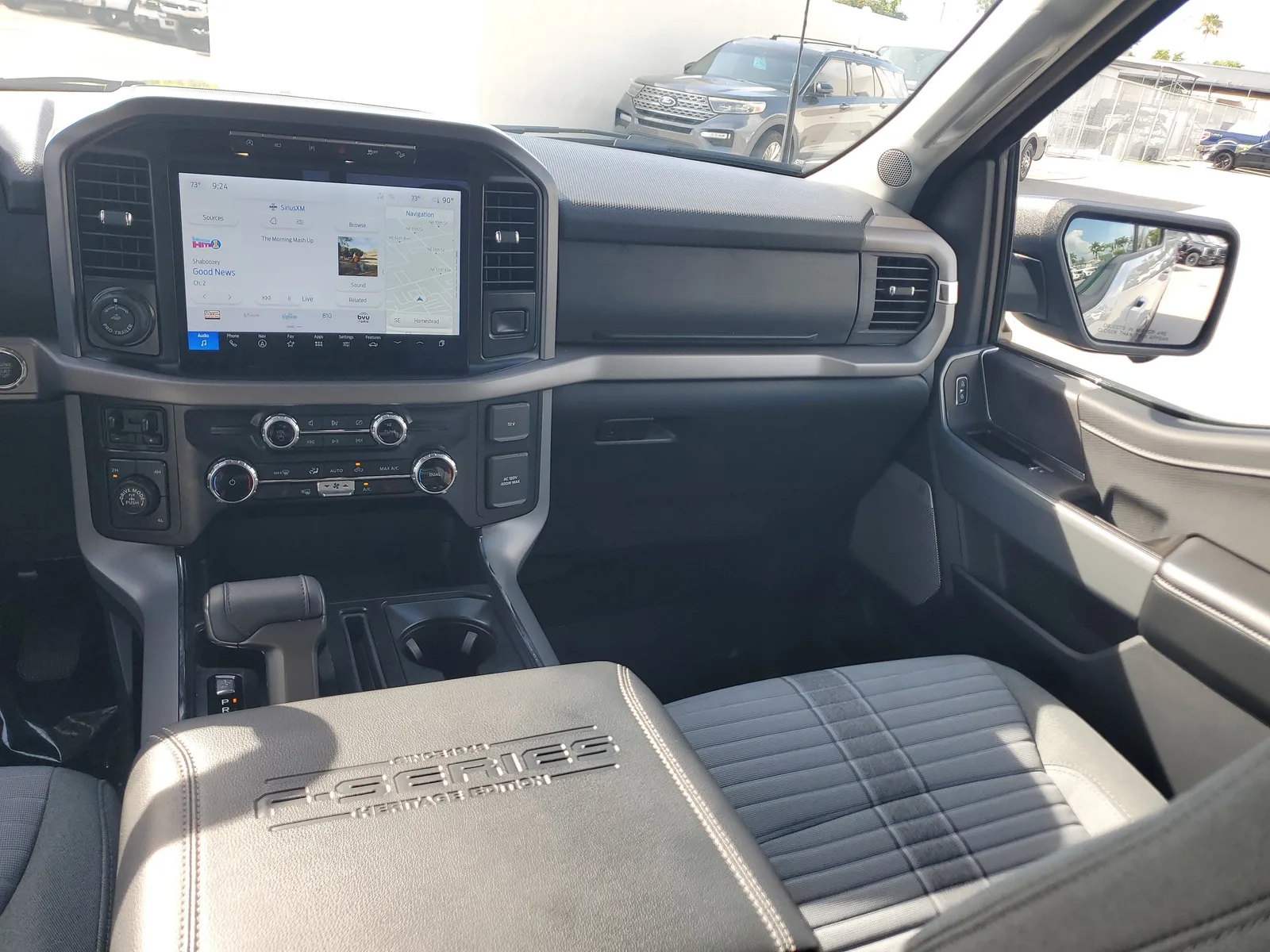 2024 Ford F-150 XLT 4WD photo 18