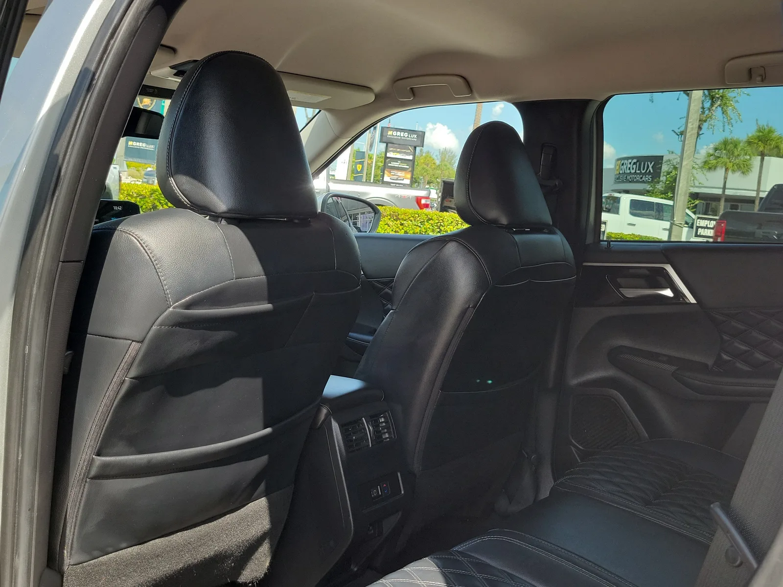 2022 Mitsubishi Outlander SEL photo 14