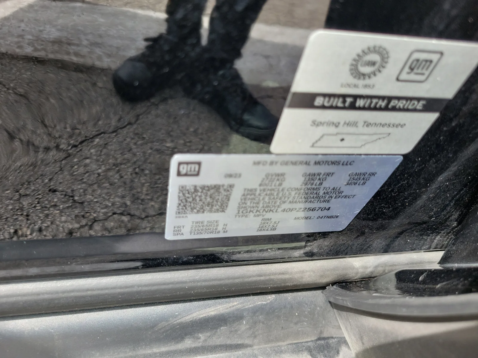2023 GMC Acadia SLE photo 30