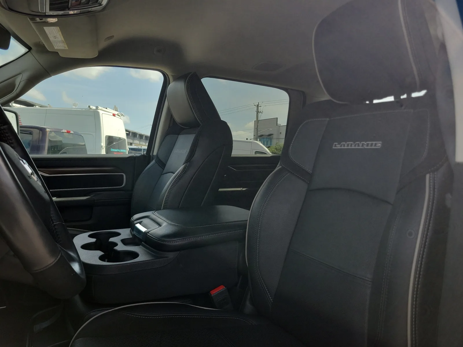 2024 RAM 2500 Laramie 4WD Diesel photo 13