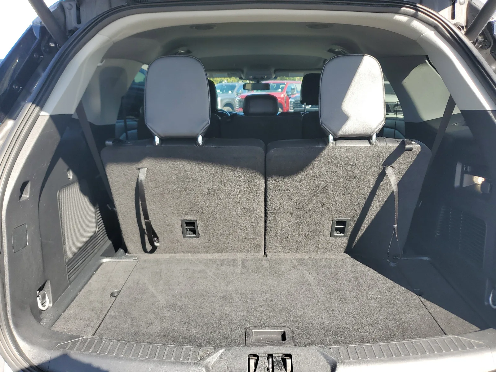 2023 Ford Explorer Limited photo 15