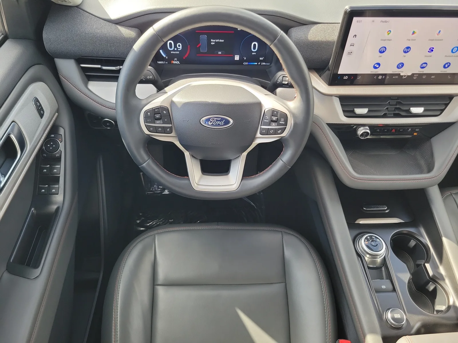 2025 Ford Explorer Active photo 21