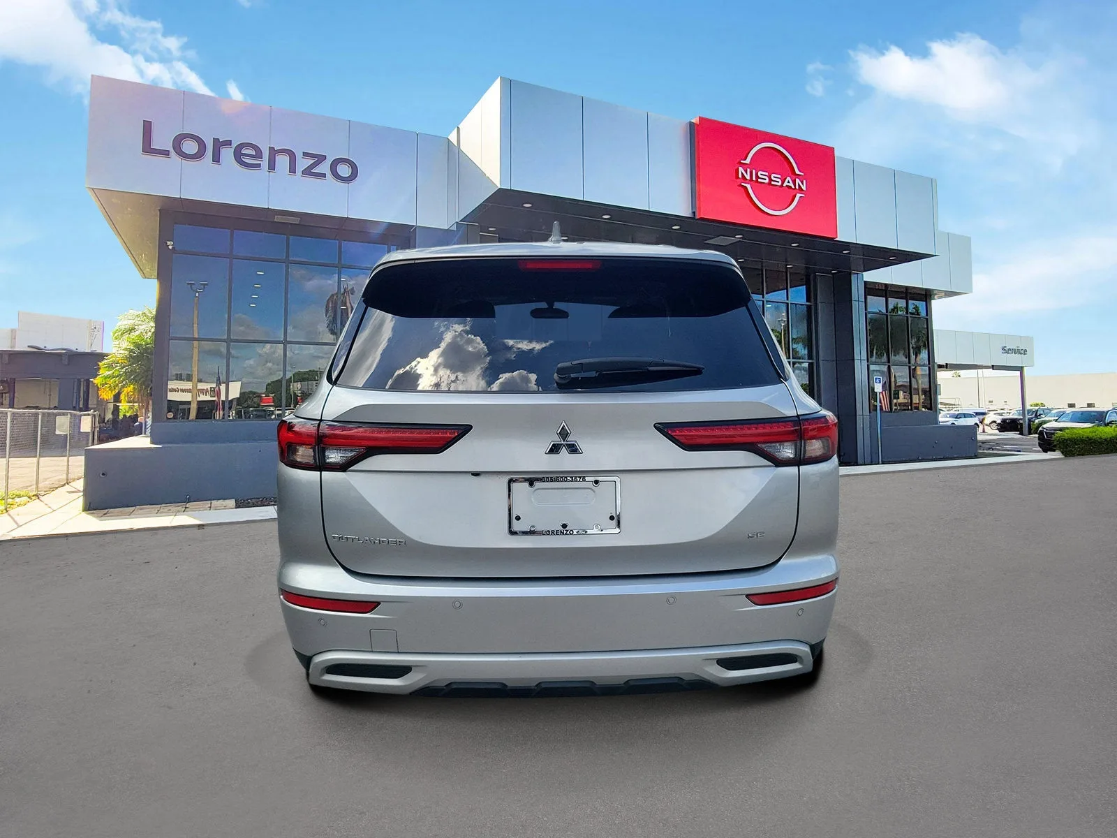 2024 Mitsubishi Outlander SE photo 6