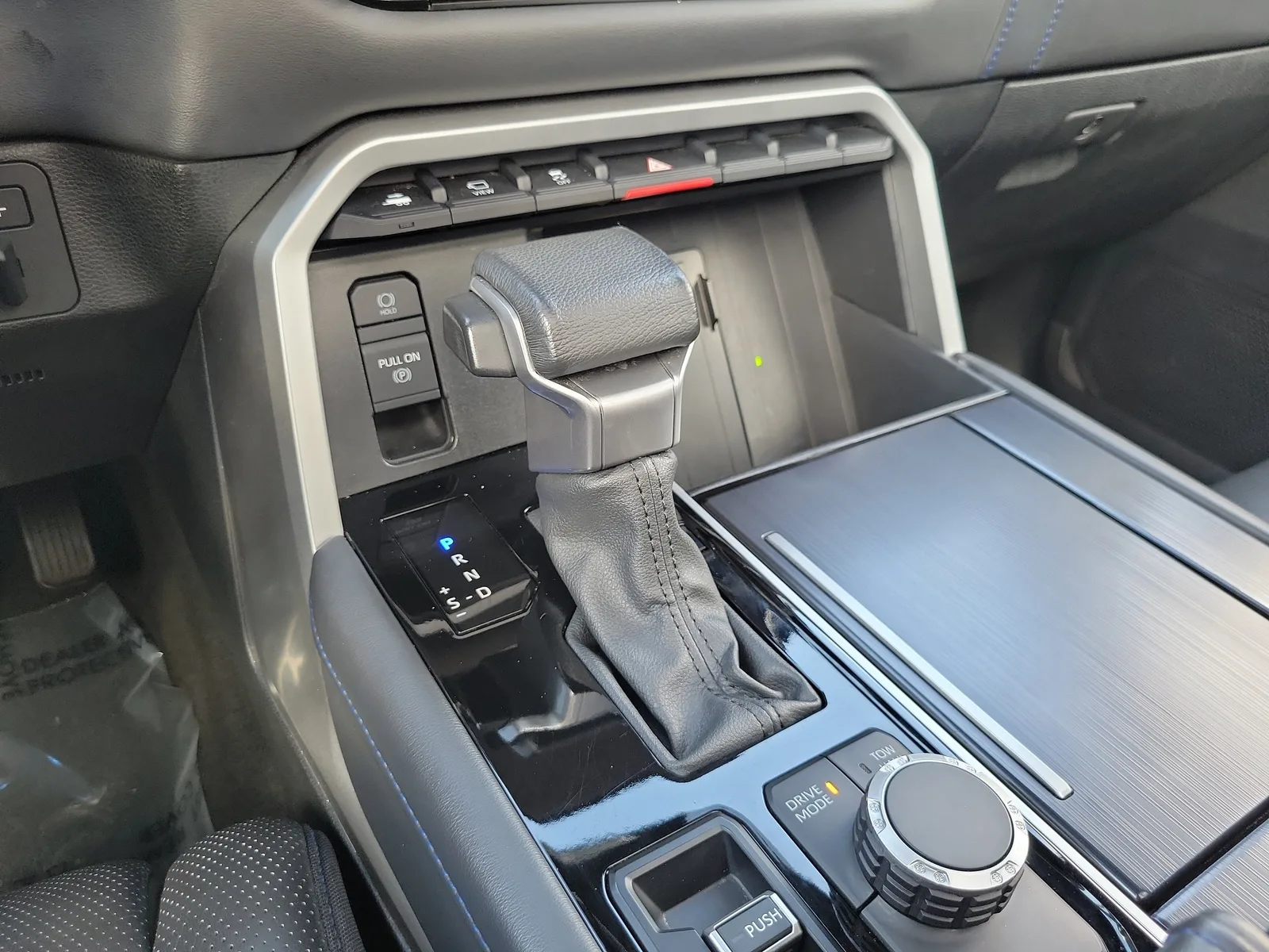 2023 Toyota Tundra 4WD Platinum photo 22
