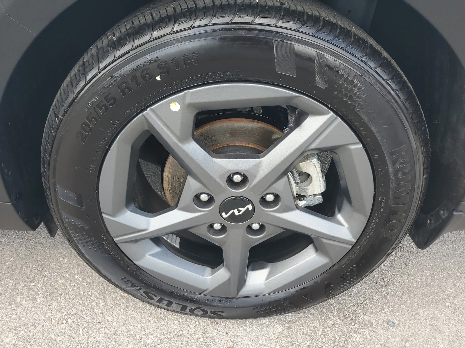 2025 Kia K4 LXS photo 28