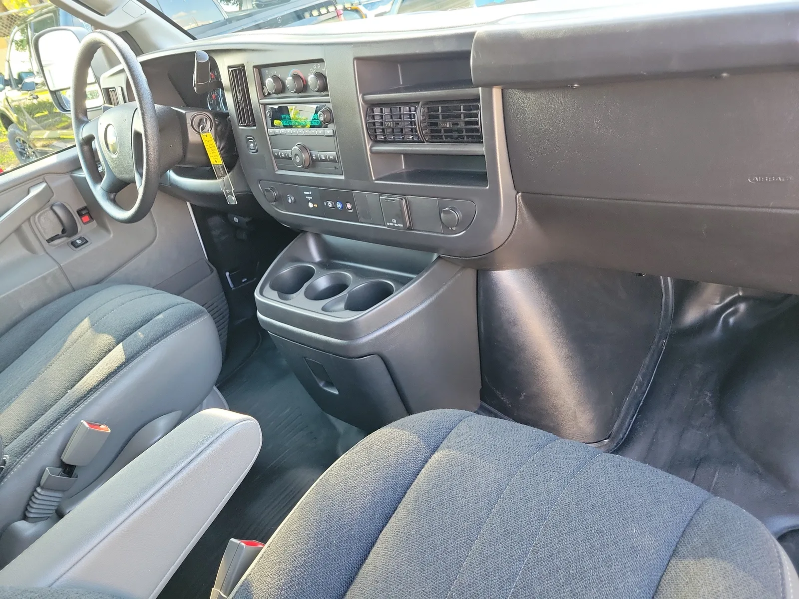 2025 Chevrolet Express Cargo Van Work Van photo 15