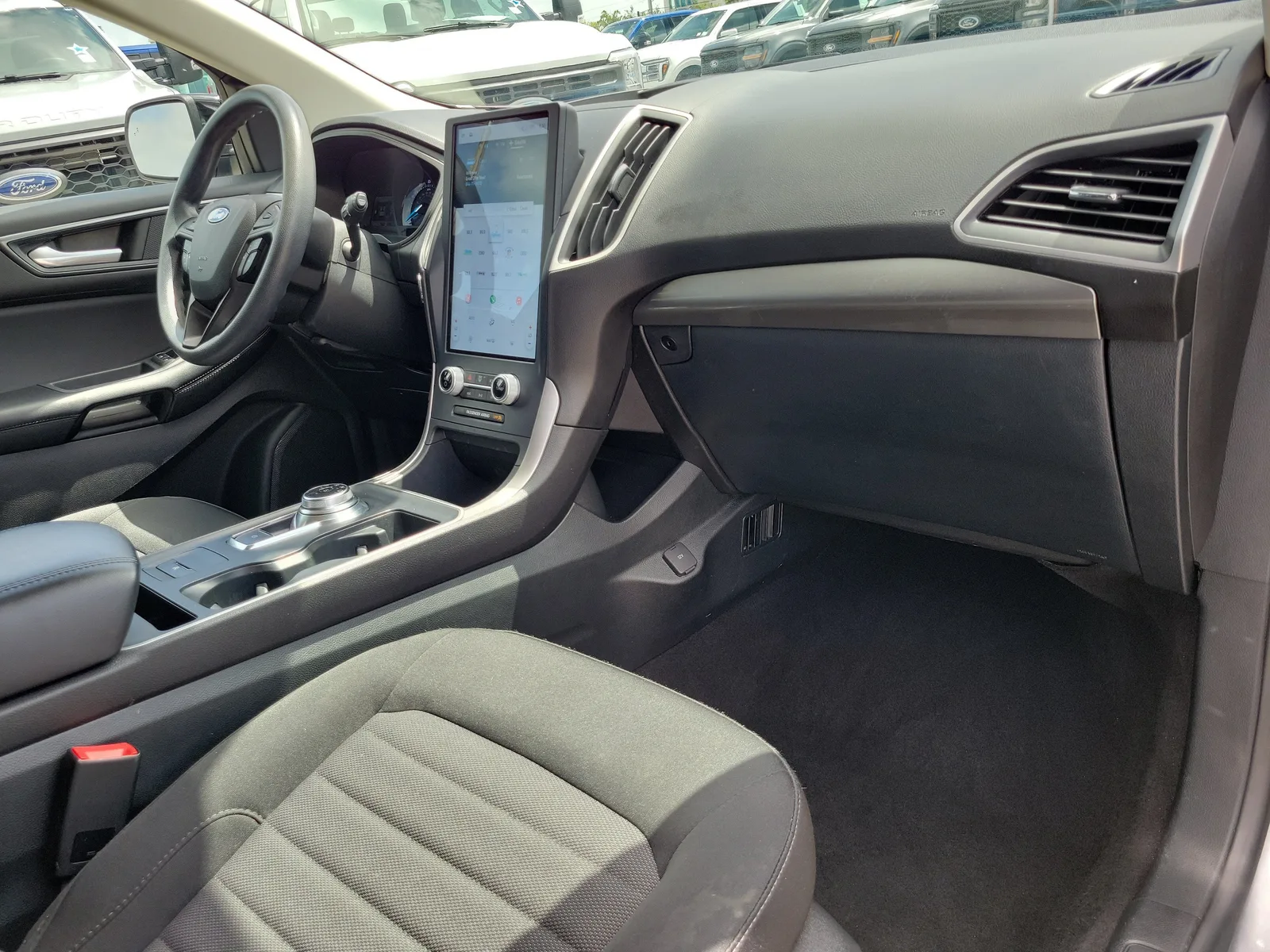 2022 Ford Edge SE 4WD photo 18