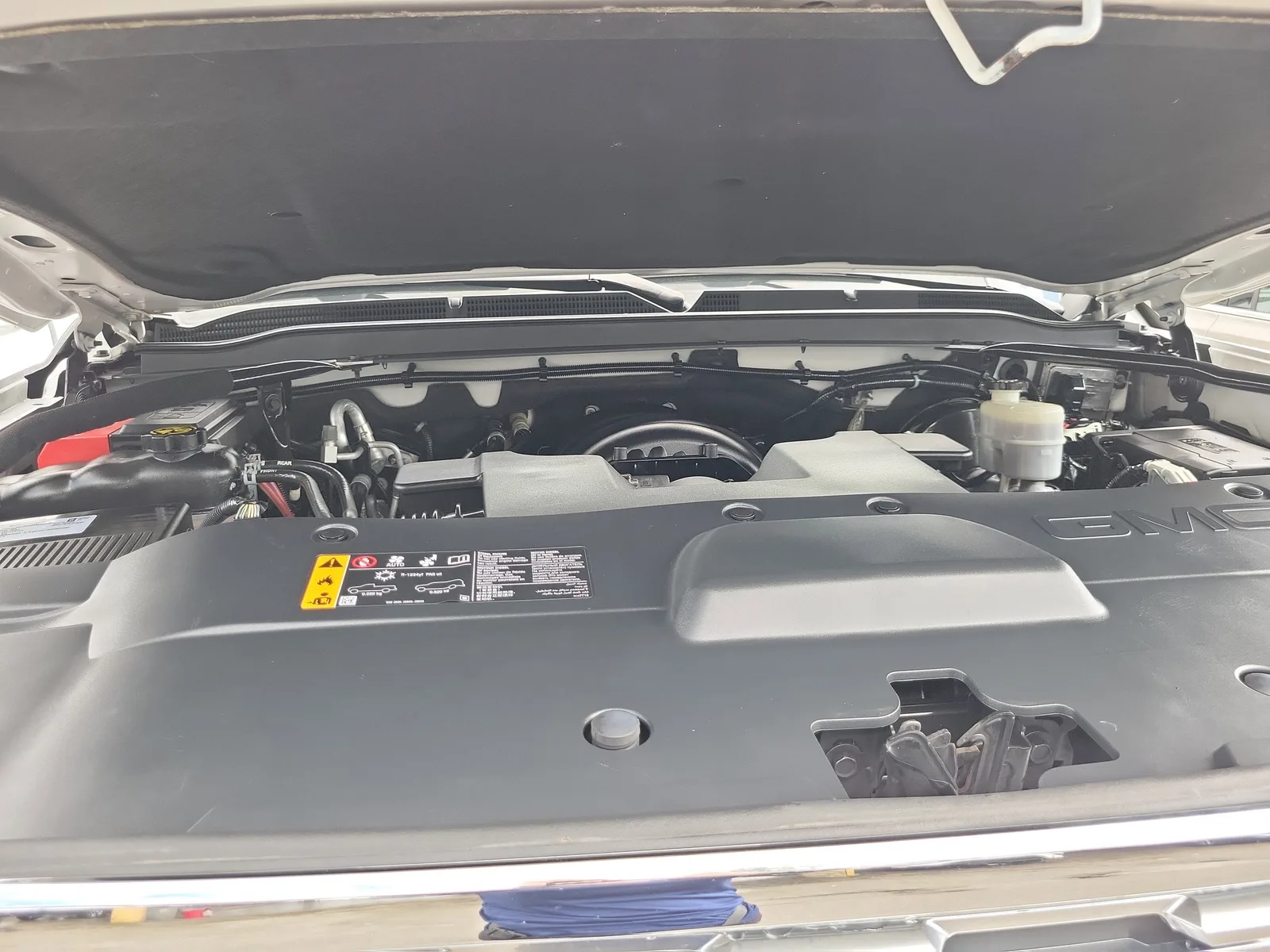 2020 GMC Yukon Denali photo 29