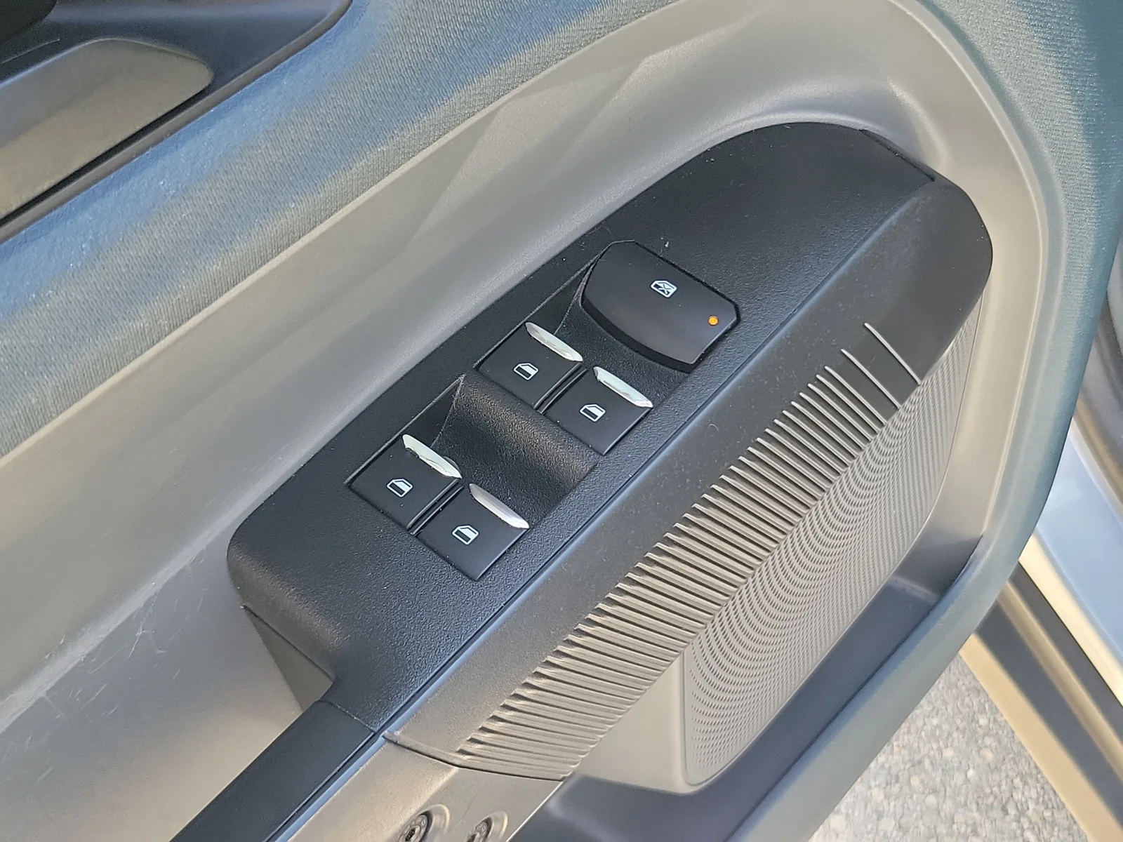 2022 Ford Maverick XL photo 25