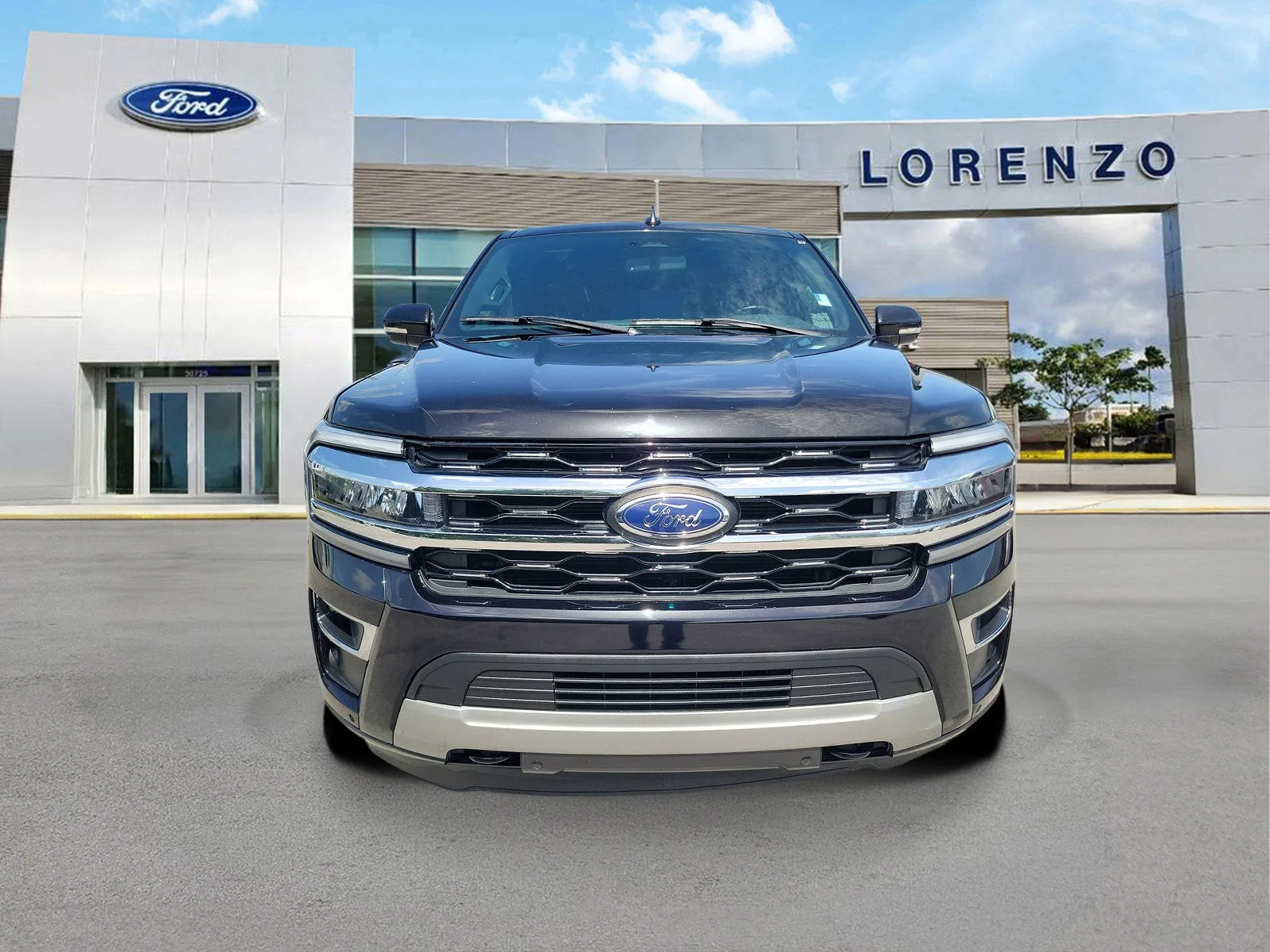 2023 Ford Expedition Max Limited 4WD photo 2