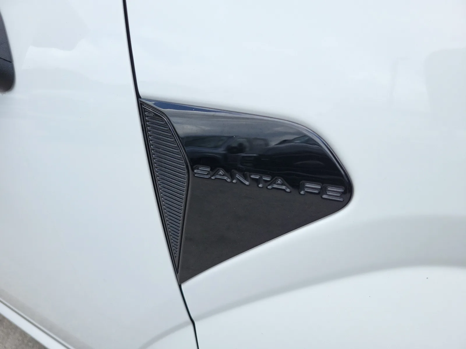 2025 Hyundai Santa Fe Limited photo 33