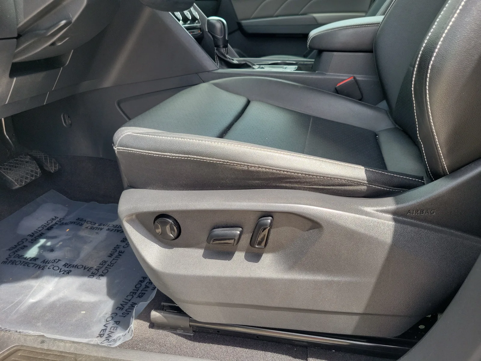 2023 Volkswagen Atlas 3.6L V6 SE w/Technology photo 12