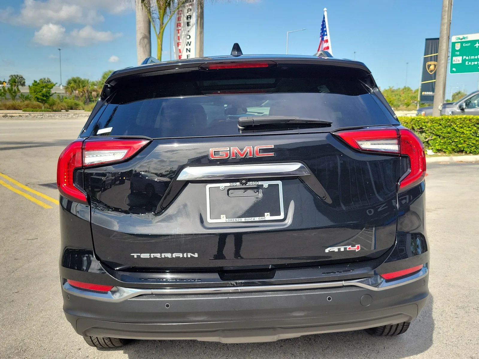 2024 GMC Terrain AT4 photo 6