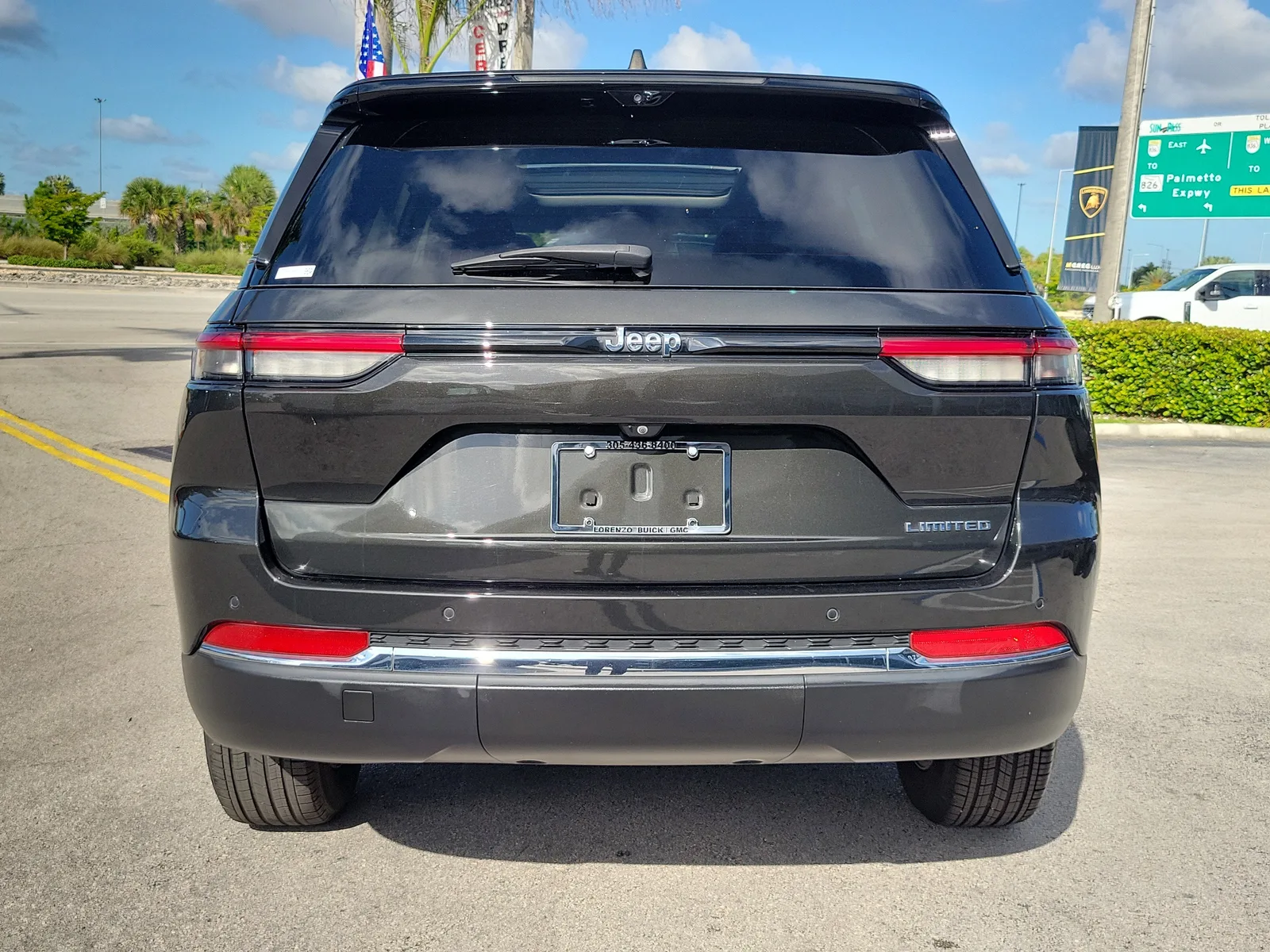 2024 Jeep Grand Cherokee Limited photo 6