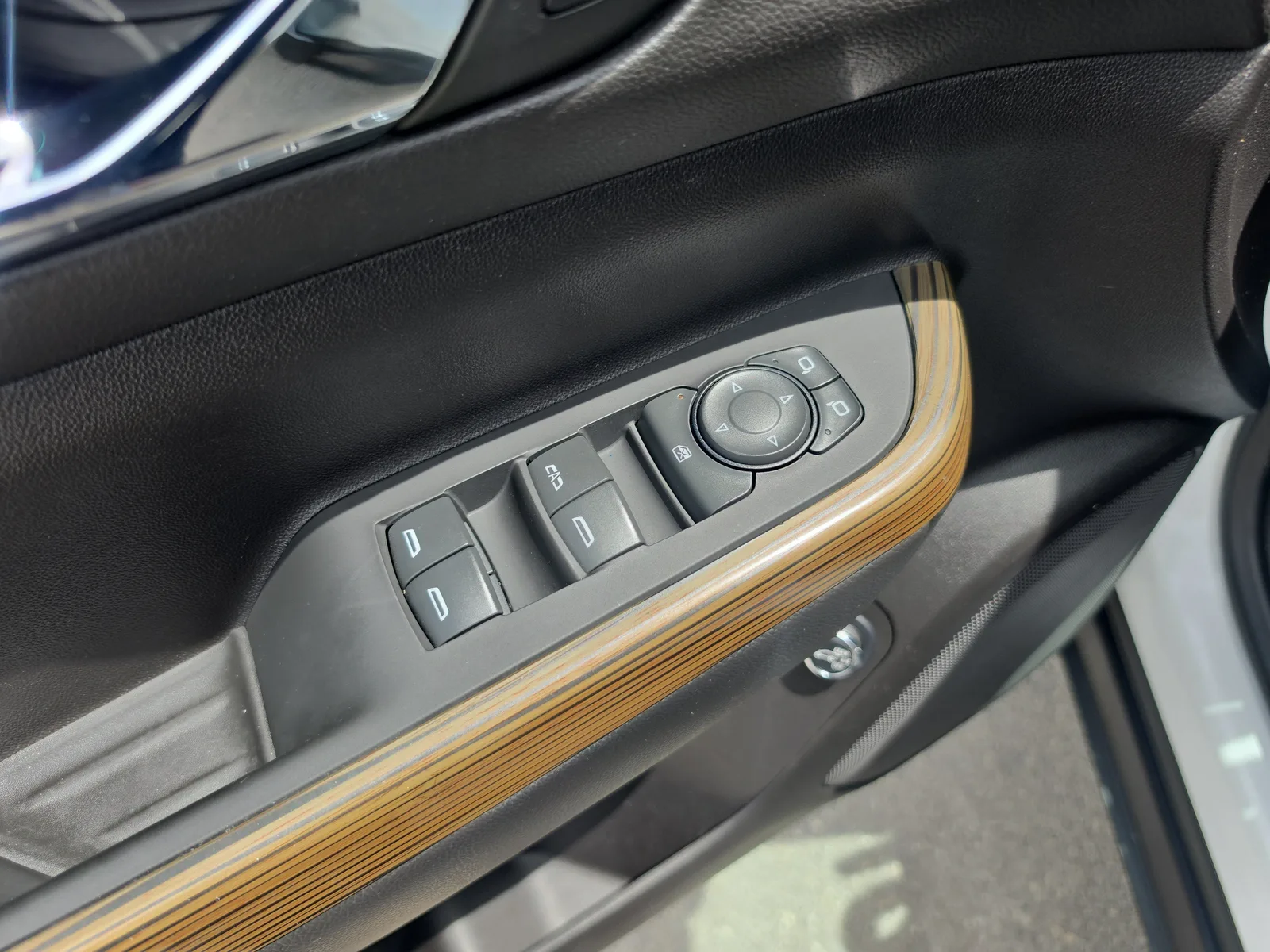 2022 GMC Acadia SLE photo 22