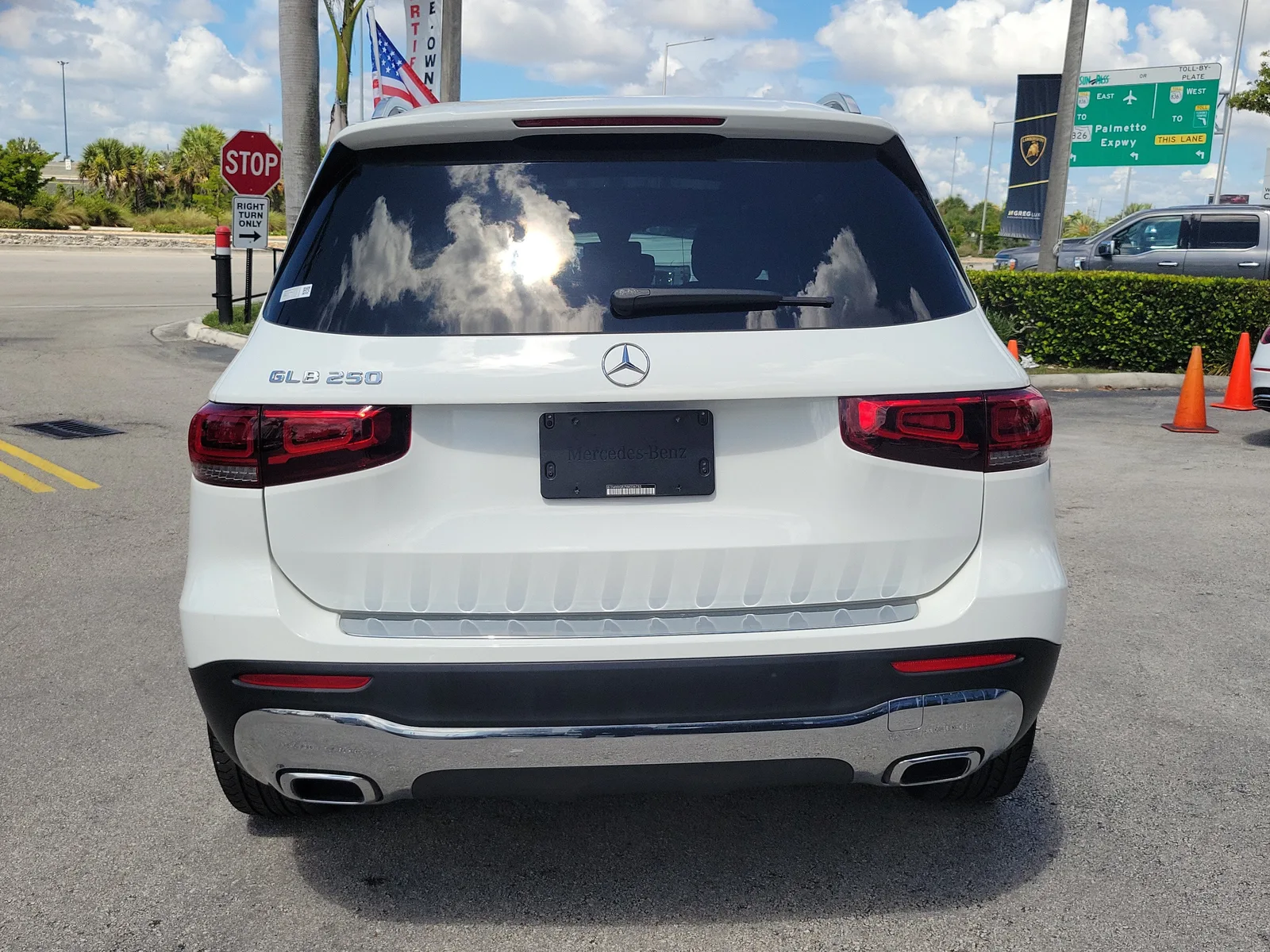 2022 Mercedes-Benz GLB GLB 250 photo 6