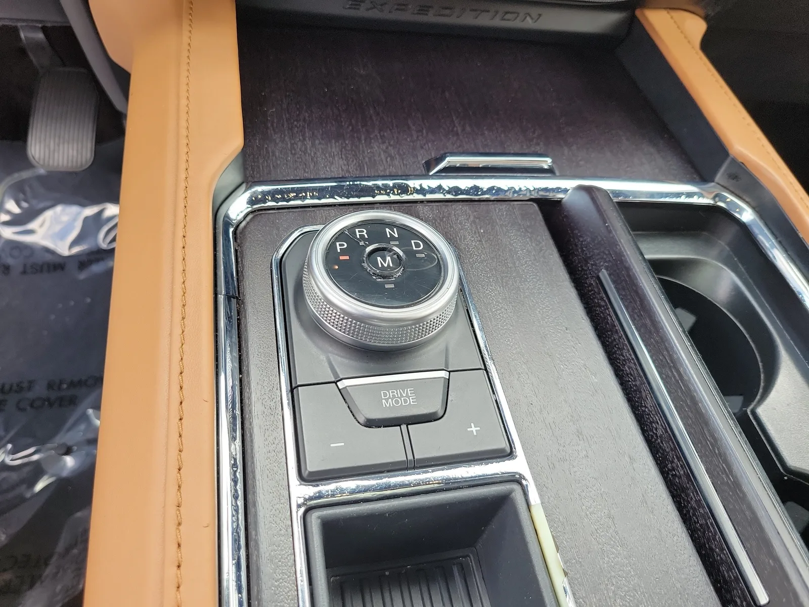 2023 Ford Expedition Max Platinum photo 32