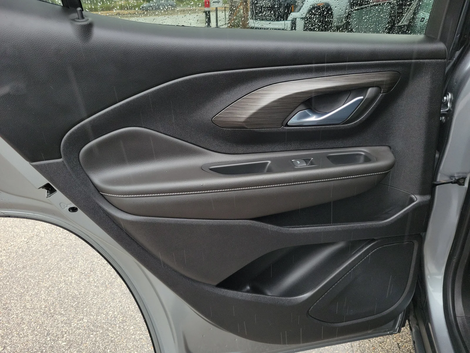 2023 GMC Terrain SLE photo 23