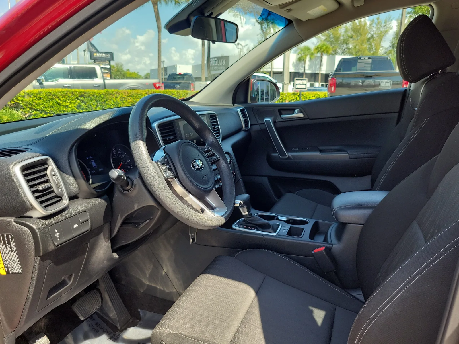 2020 Kia Sportage LX photo 11