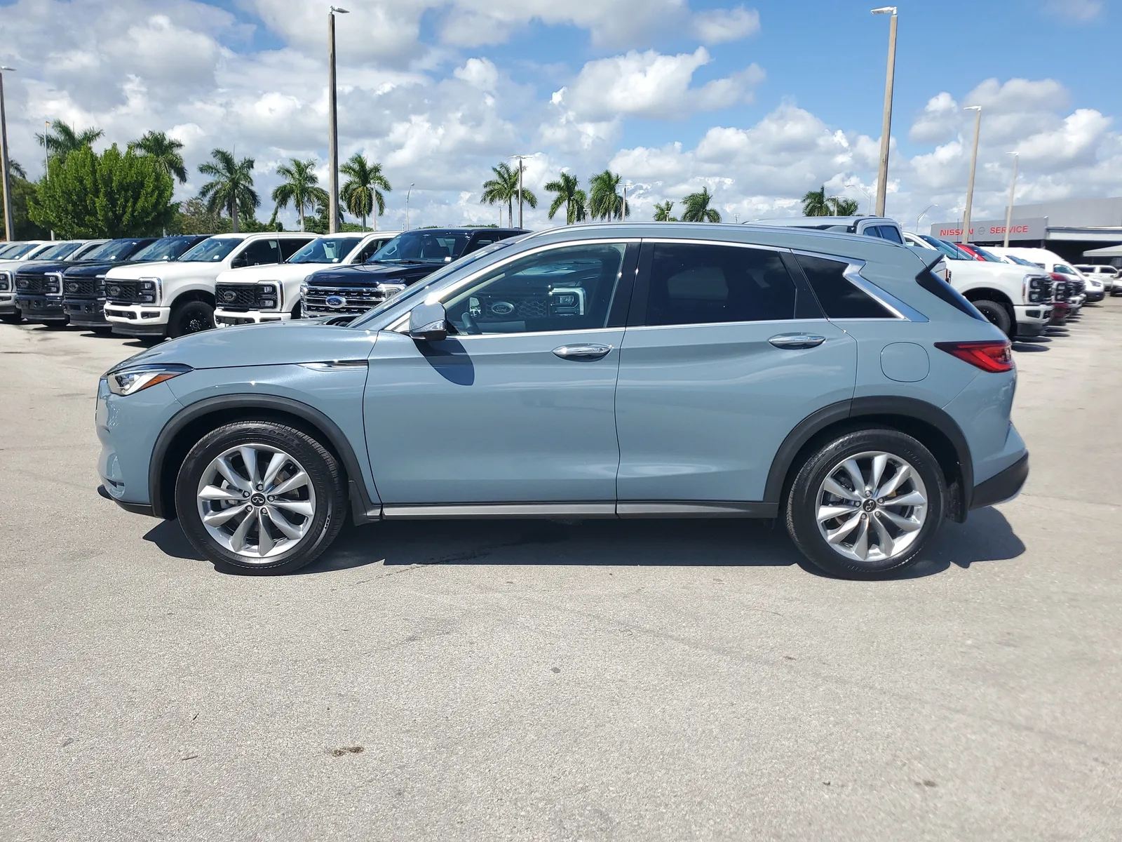 2022 INFINITI QX50 ESSENTIAL photo 8