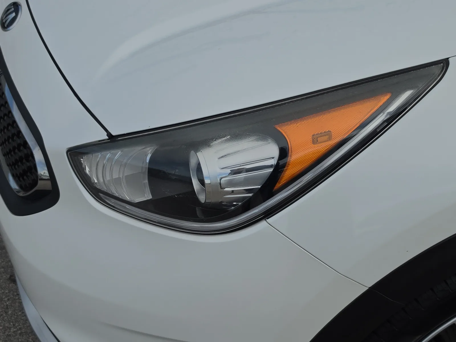2017 Kia Niro LX photo 22