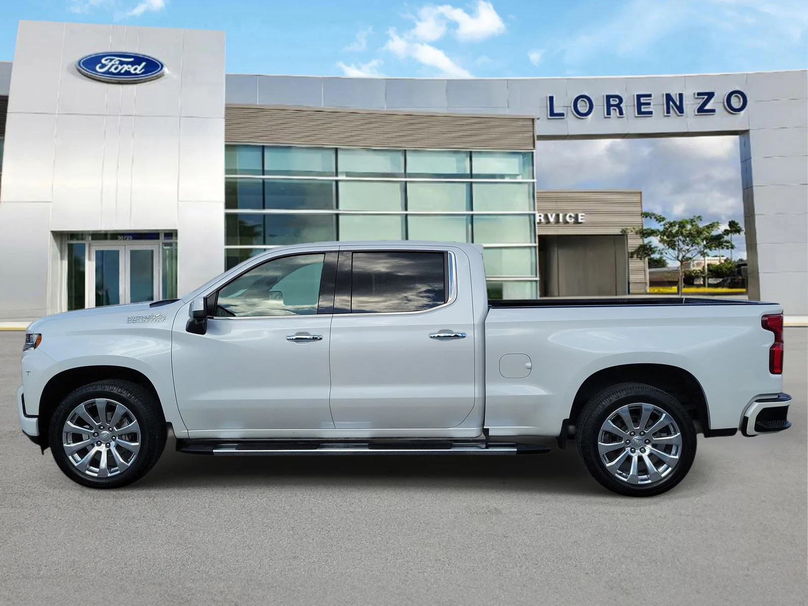 2022 Chevrolet Silverado 1500 LTD High Country photo 8